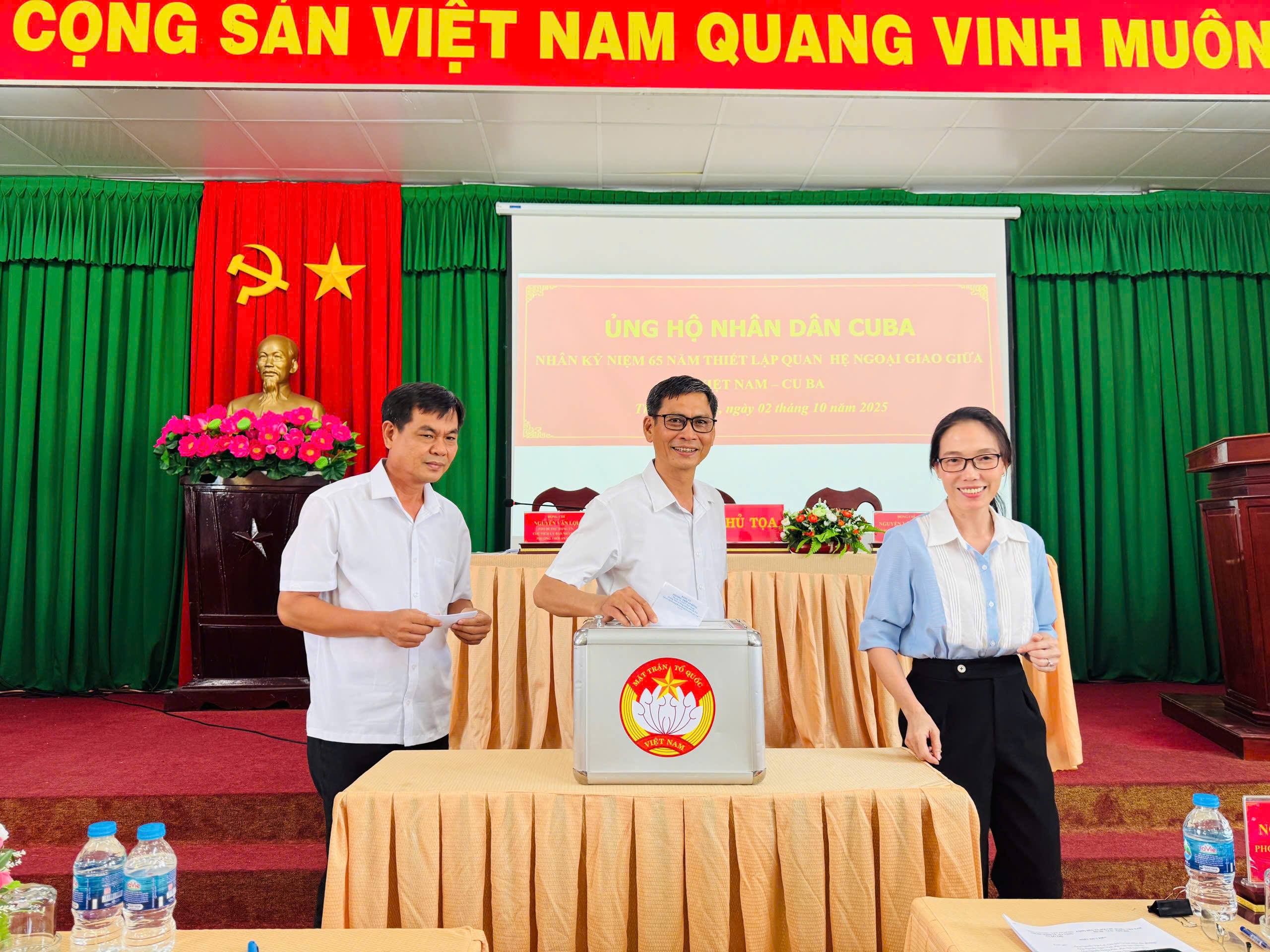 PHƯỜNG THỚI AN ĐÔNG HƯỞNG ỨNG LỜI KÊU GỌI CỦA BAN CHẤP HÀNH TRUNG ƯƠNG HỘI CHỮ THẬP ĐỎ VIỆT NAM CHUNG TAY ỦNG HỘ NHÂN DÂN CUBA NHÂN DỊP KỶ NIỆM 65 NĂM THIẾT LẬP QUAN HỆ NGOẠI GIAO GIỮA HAI NƯỚC (VIỆT NAM - CUBA)