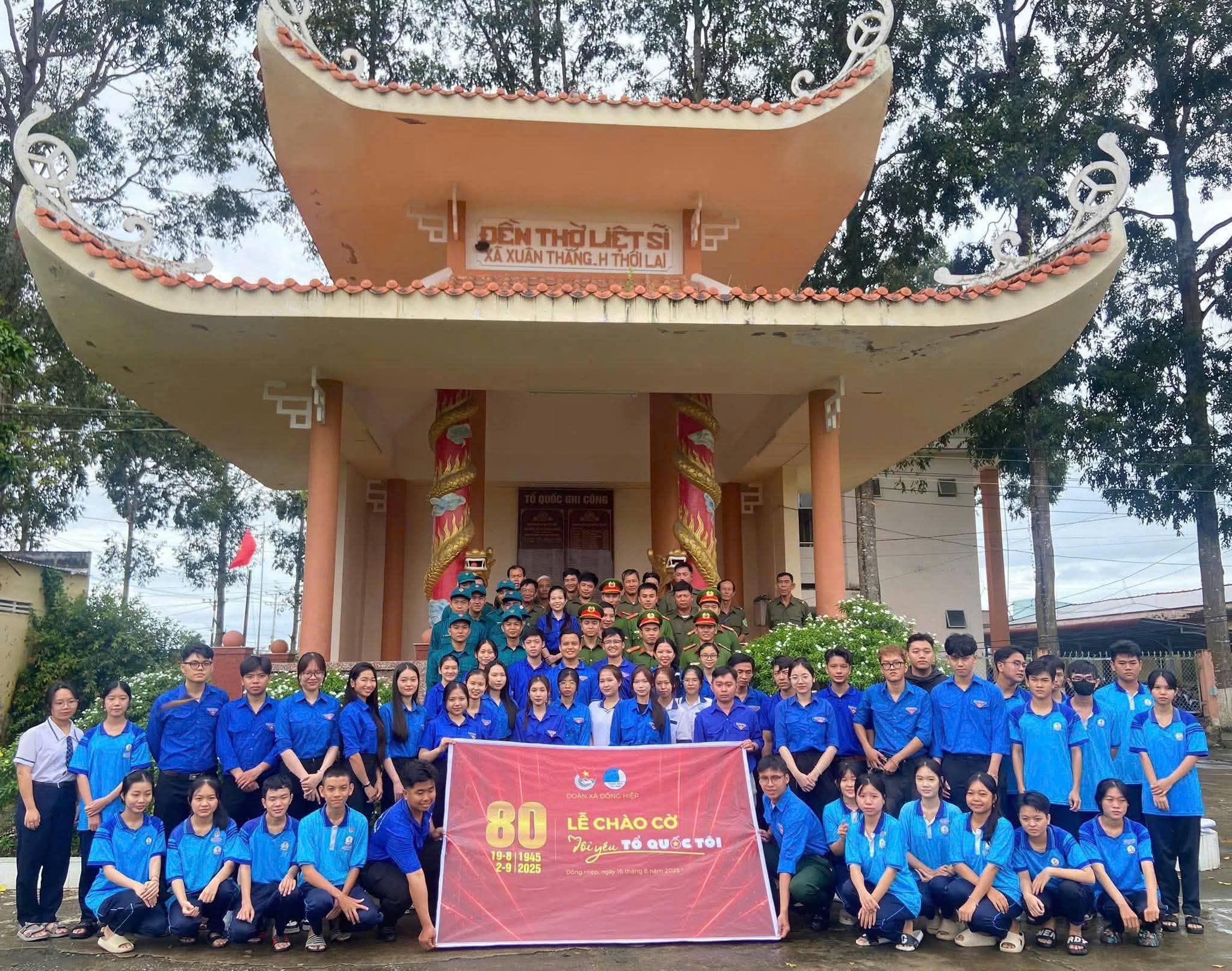 PHƯỜNG TRUNG NHỨT CHƯƠNG TRÌNH LỄ CHÀO CỜ “TÔI YÊU TỔ QUỐC TÔI”