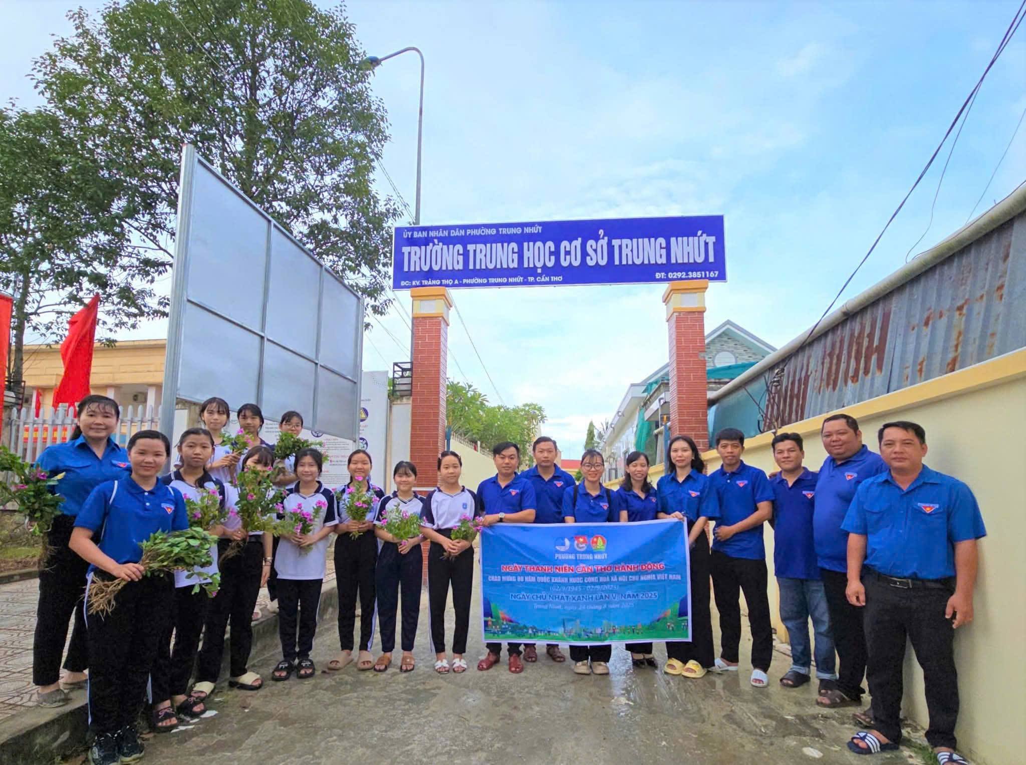 Phường Trung Nhứt tổ chức Ngày Thanh niên Cần Thơ cùng hành động gắn với Ngày chủ nhật xanh lần thứ V, năm 2025