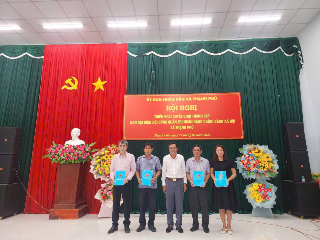 THÀNH LẬP BAN ĐẠI DIỆN HỘI ĐỒNG QUẢN TRỊ NGÂN HÀNG CHÍNH SÁCH XÃ HỘI XÃ THẠNH PHÚ