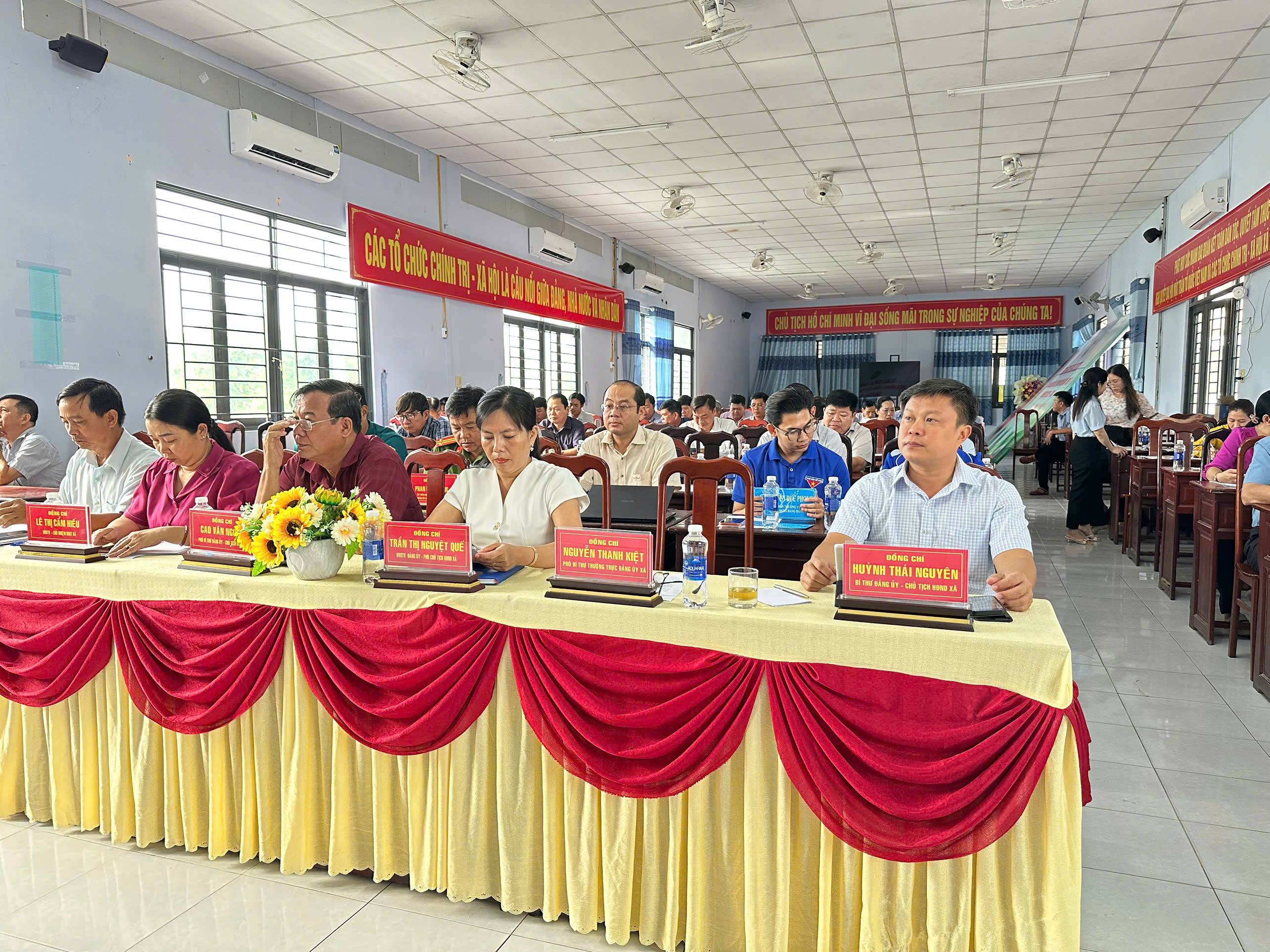 Ban Thường vụ Đảng ủy xã Thạnh Quới tổ chức Hội nghị Quán triệt Nghị quyết Đại hội Đảng bộ xã và báo cáo kết quả Đại hội Đảng bộ thành phố Cần Thơ, nhiệm kỳ 2025 - 2030