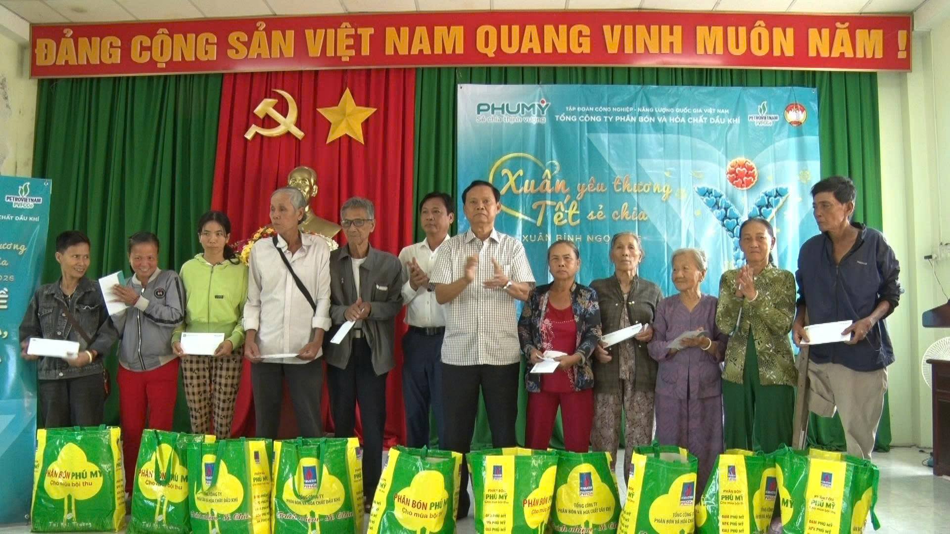 Xã Xà Phiên phối hợp Chương trình trao tặng quà Tết Nguyên đán Bính Ngọ năm 2026