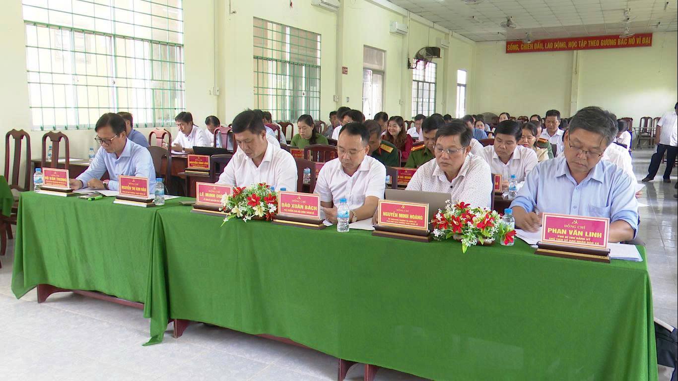 Xà Phiên tổ chức Hội nghị Ban Chấp hành Đảng bộ xã  lần thứ tư (mở rộng)