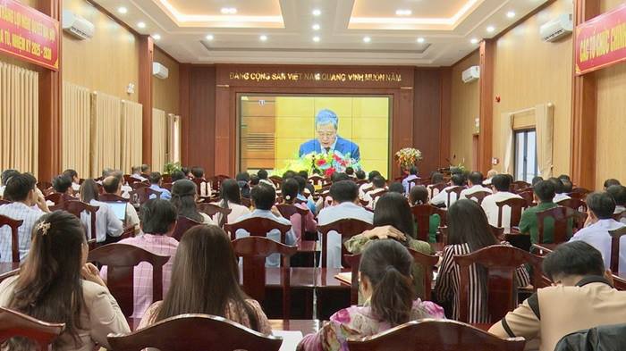 Hội nghị toàn quốc nghiên cứu, học tập, quán triệt và triển khai Nghị quyết Đại hội XIV của Đảng