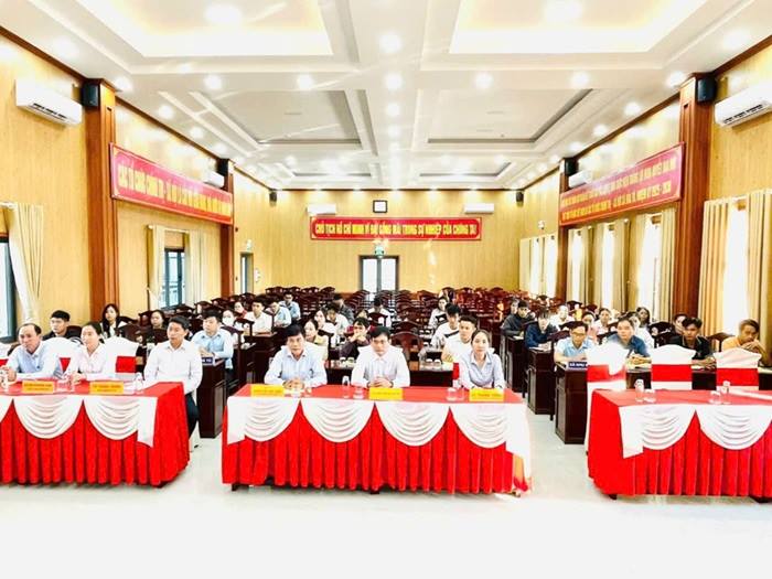 Khai giảng lớp Bồi dưỡng lý luận chính trị dành cho Đảng viên mới năm 2025