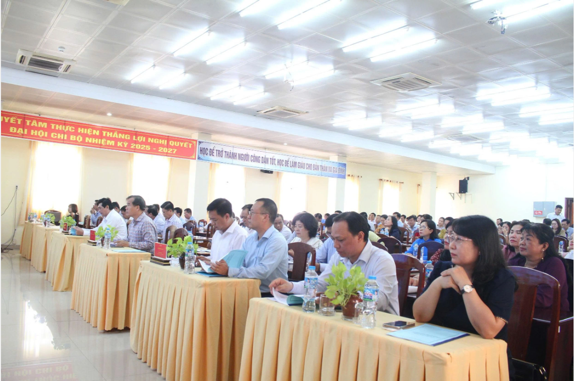 Hội nghị đánh giá triển khai Chương trình, sách giáo khoa Giáo dục phổ thông 2018