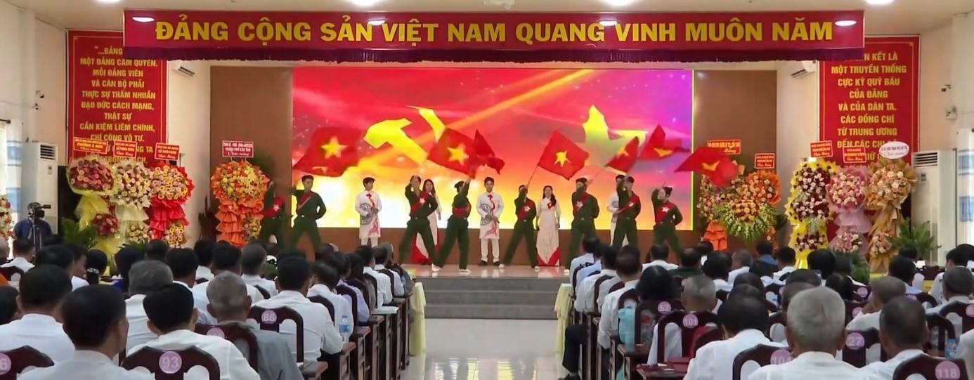 Cờ Đỏ được công nhận là xã An toàn khu trong thời kỳ kháng chiến chống Pháp và chống Mỹ