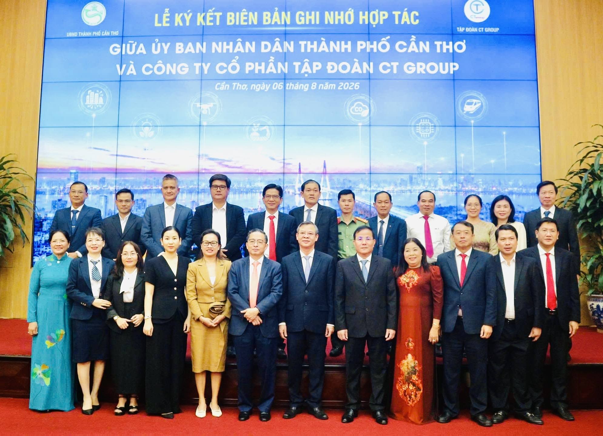 Cần Thơ và CT Group ký kết hợp tác chiến lược thúc đẩy khoa học công nghệ và đổi mới sáng tạo