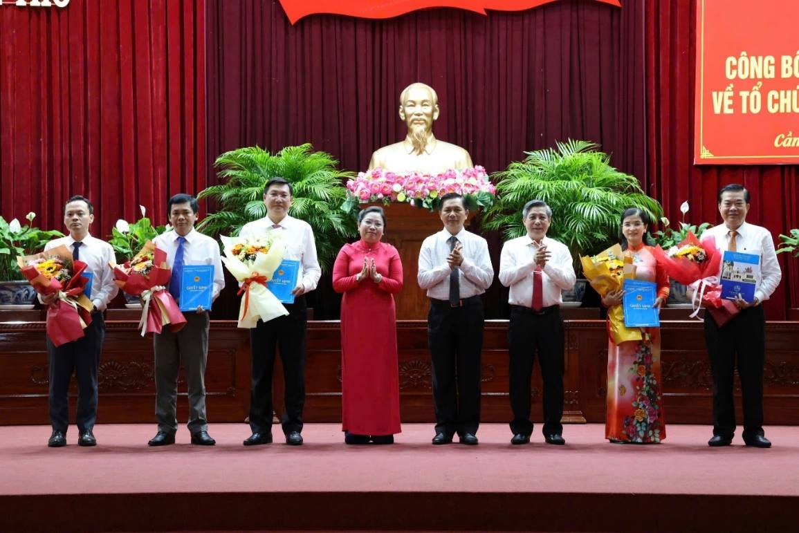 Ông Lâm Hoàng Mẫu làm Giám đốc Sở Dân tộc và Tôn giáo thành phố Cần Thơ