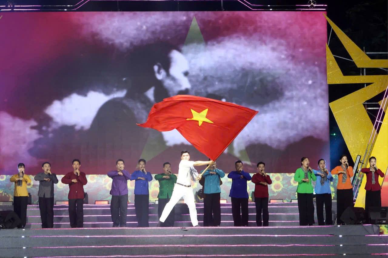 anh tin bai