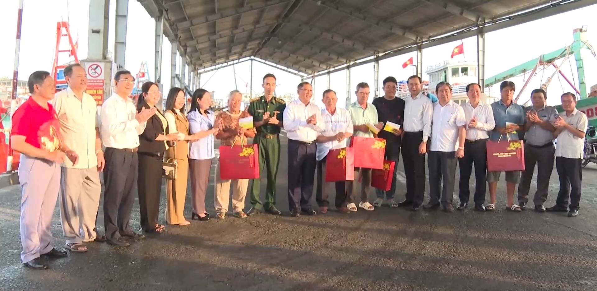 anh tin bai