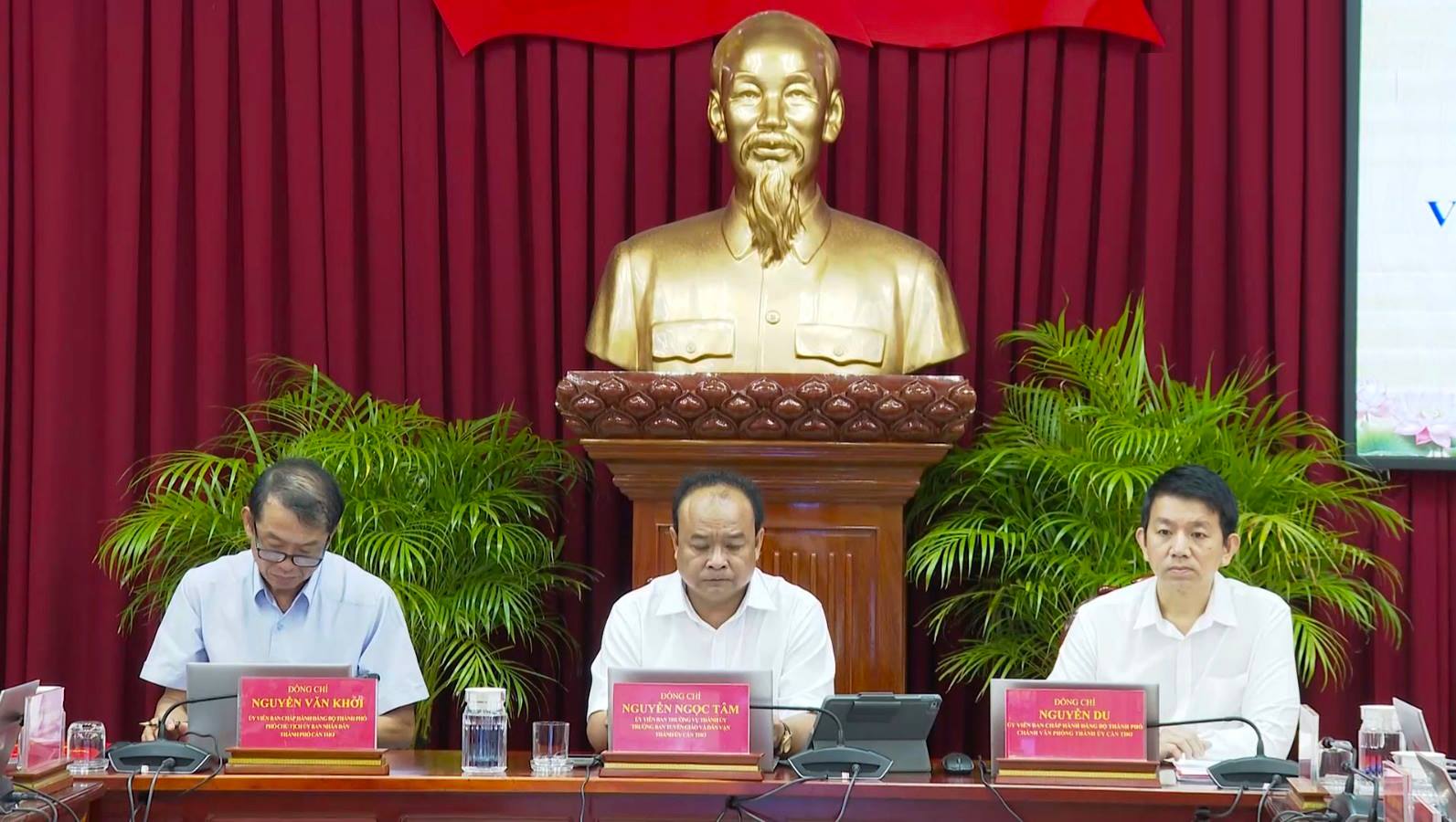 Chuyển đổi số trong cơ quan Đảng phải tiên phong, tạo đột phá thực chất