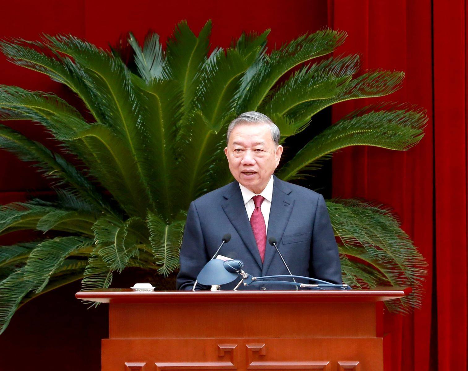 Tăng cường xây dựng đội ngũ cán bộ kiểm tra “trong sáng như gương, sắc bén như gươm”