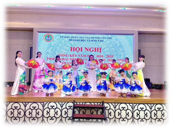 TẤM GƯƠNG TIÊU BIỂU ĐỔI MỚI, SÁNG TẠO TRONG CÔNG TÁC CHĂM SÓC VÀ GIÁO DỤC TRẺ