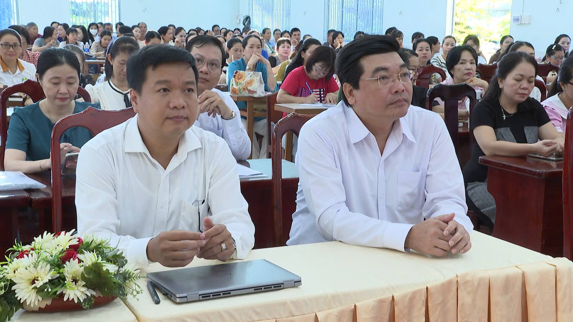 PHƯỜNG NINH KIỀU KHAI GIẢNG LỚP BỒI DƯỠNG LÝ LUẬN CHÍNH TRỊ HÈ NĂM 2026