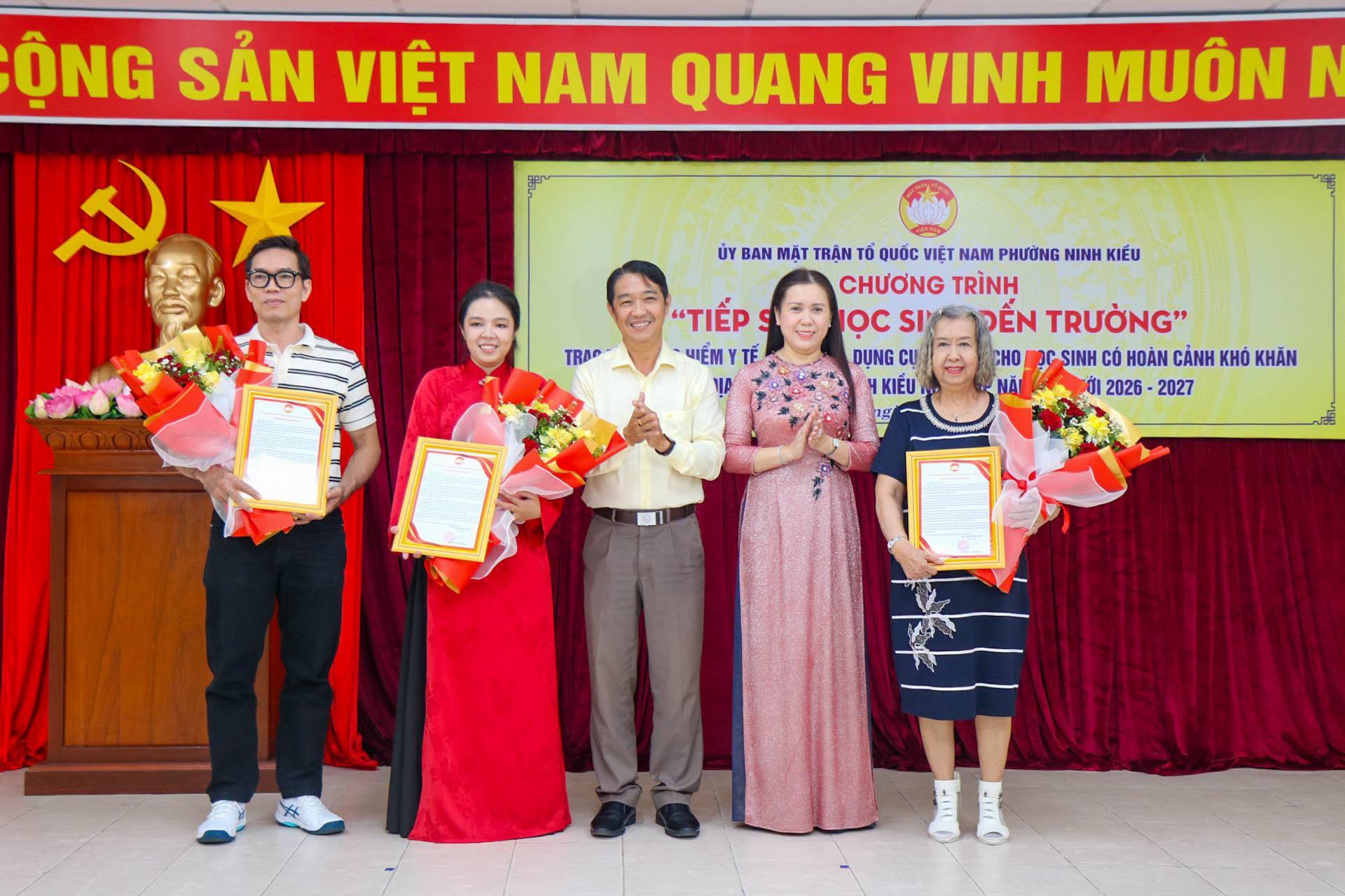 anh tin bai