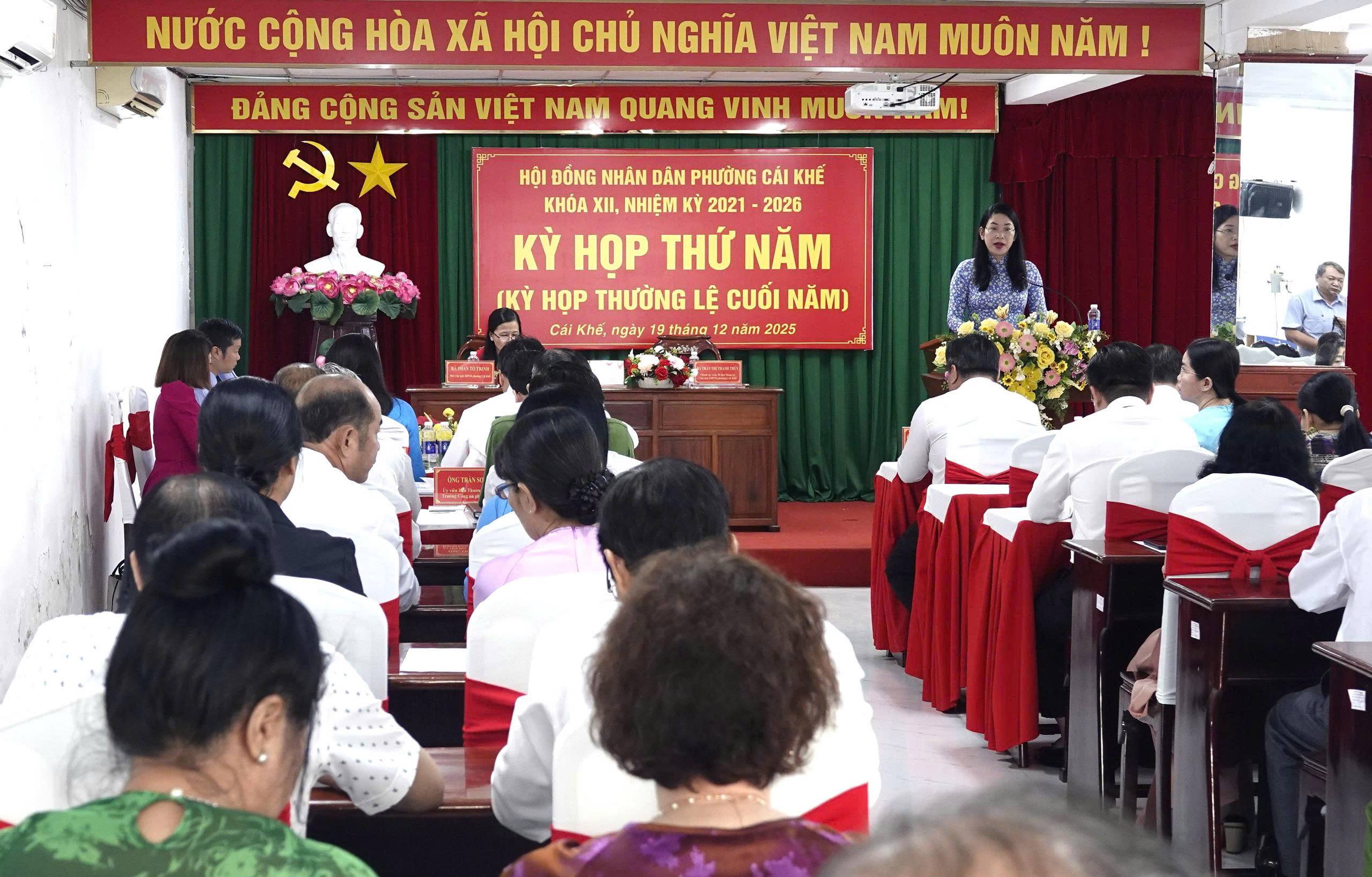 KỲ HỌP THỨ 5 HỘI ĐỒNG NHÂN DÂN PHƯỜNG CÁI KHẾ THÔNG QUA 10 NGHỊ QUYẾT QUAN TRỌNG