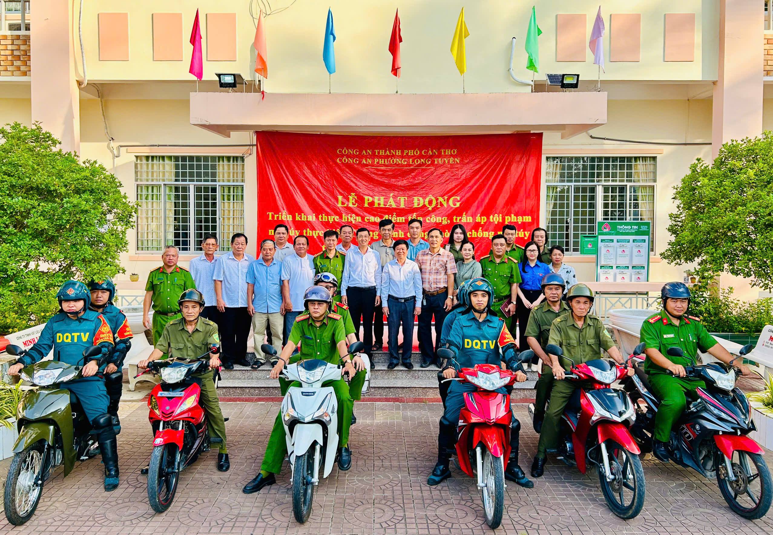 Công an phường Long Tuyền ra quân hưởng ứng Tháng hành động phòng, chống ma túy năm 2026