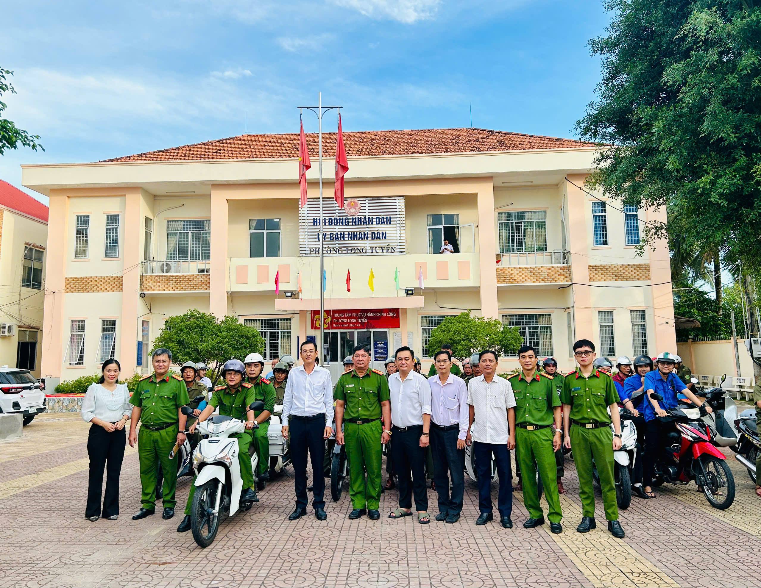 Phường Long Tuyền ra quân lập lại trật tự, an toàn giao thông và trật tự đô thị năm 2026
