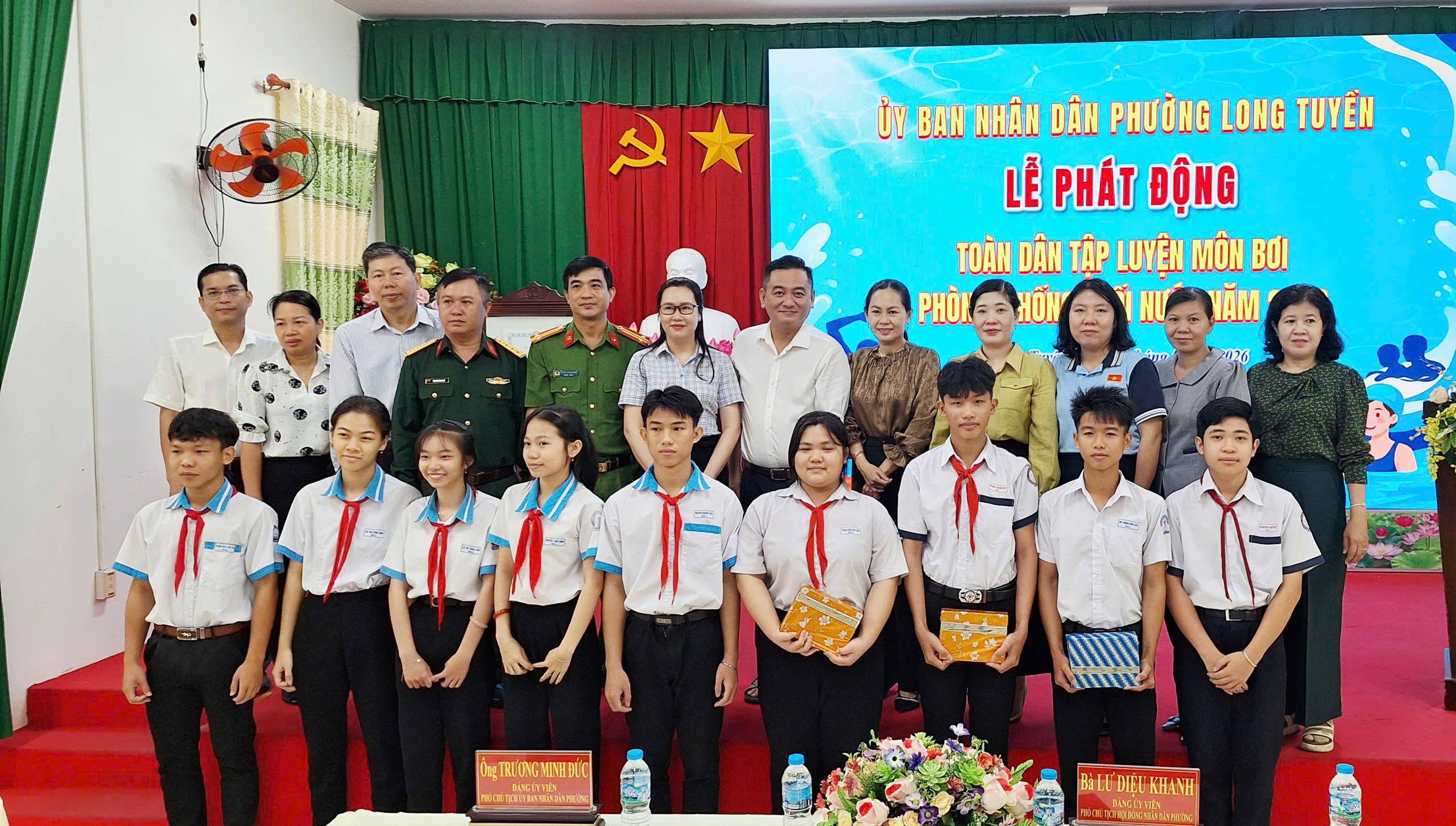 Phường Long Tuyền tổ chức Lễ phát động toàn dân tập luyện môn bơi, phòng chống đuối nước năm 2026