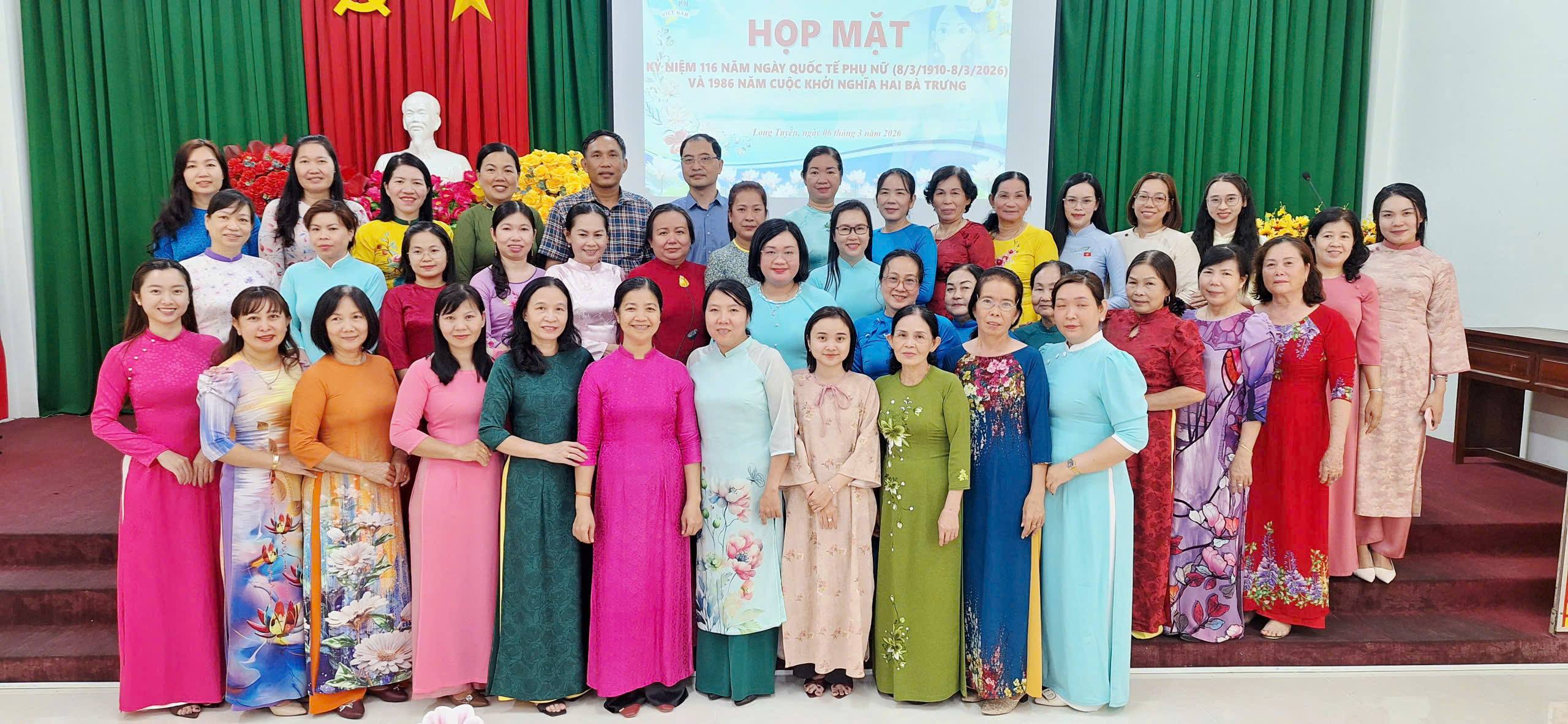 Phường Long Tuyền: Họp mặt kỷ niệm Ngày Quốc tế Phụ nữ 8-3