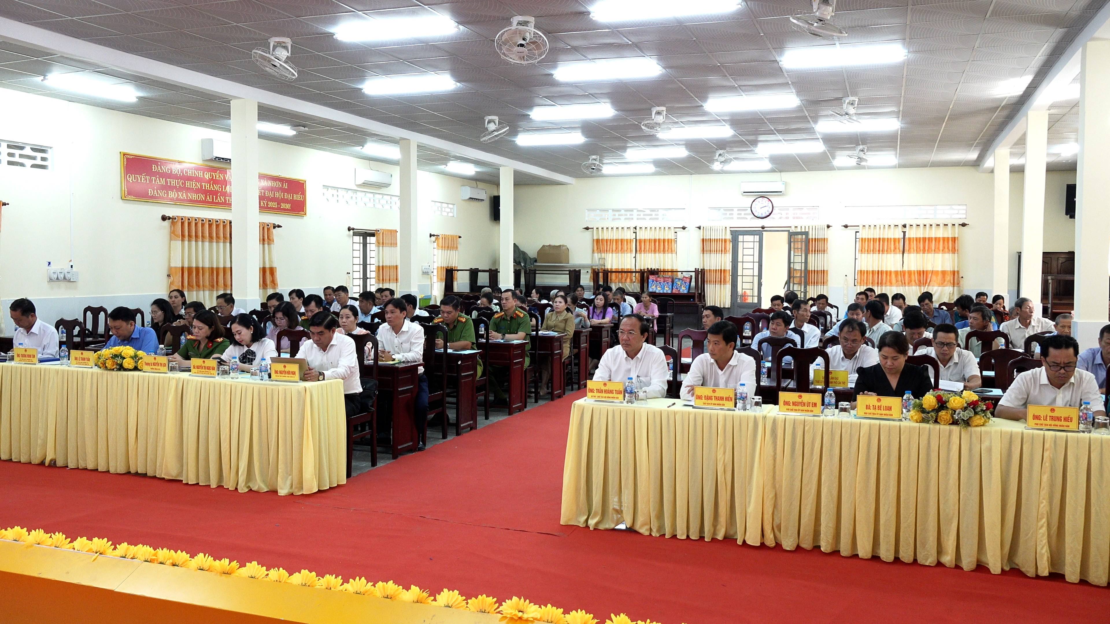Nhơn Ái tổng kết công tác năm 2025 và trao quyết định về công tác cán bộ