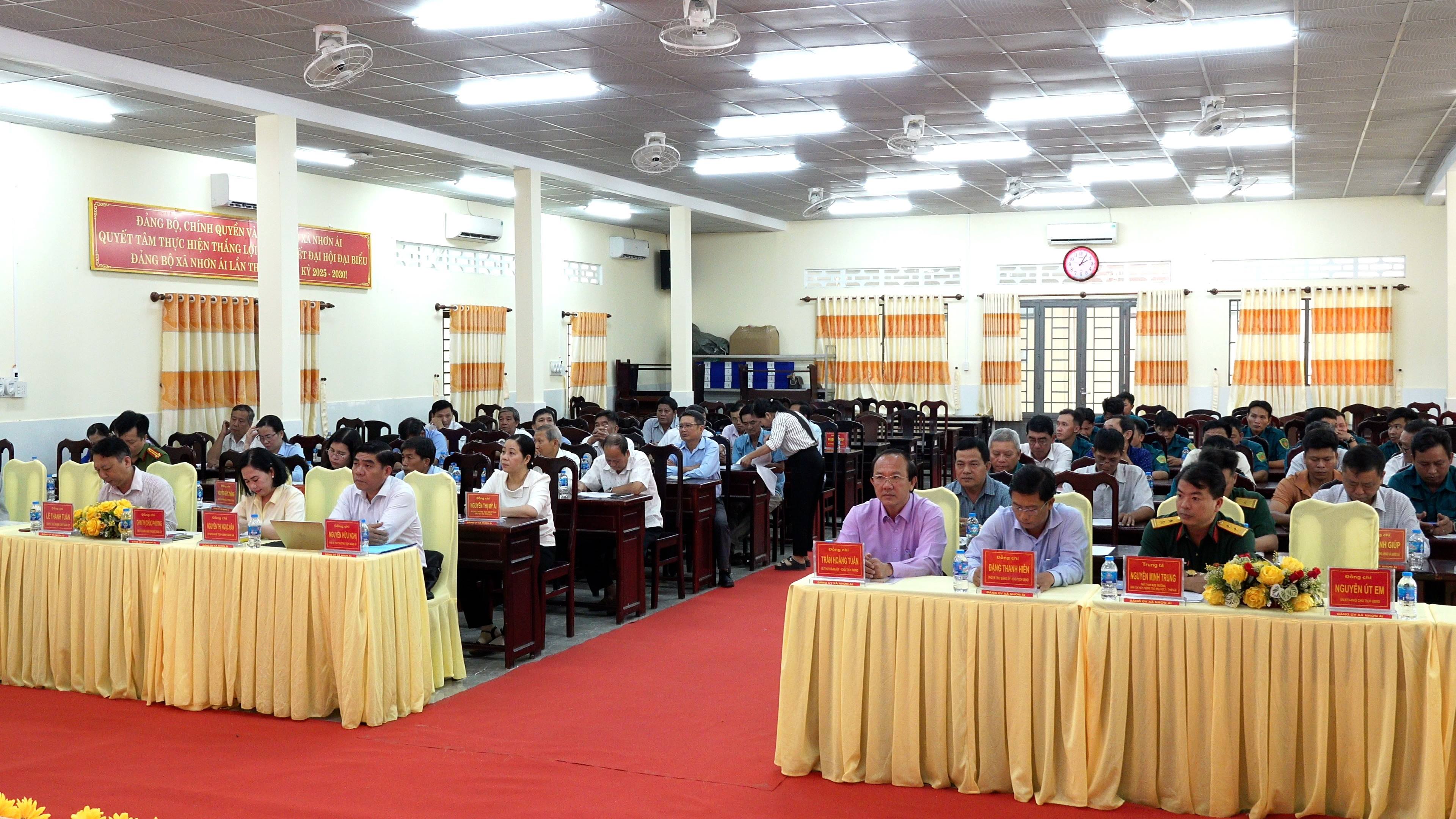 Nhơn Ái tổng kết công tác quân sự - quốc phòng năm 2025 và triển khai phương hướng, nhiệm vụ năm 2026