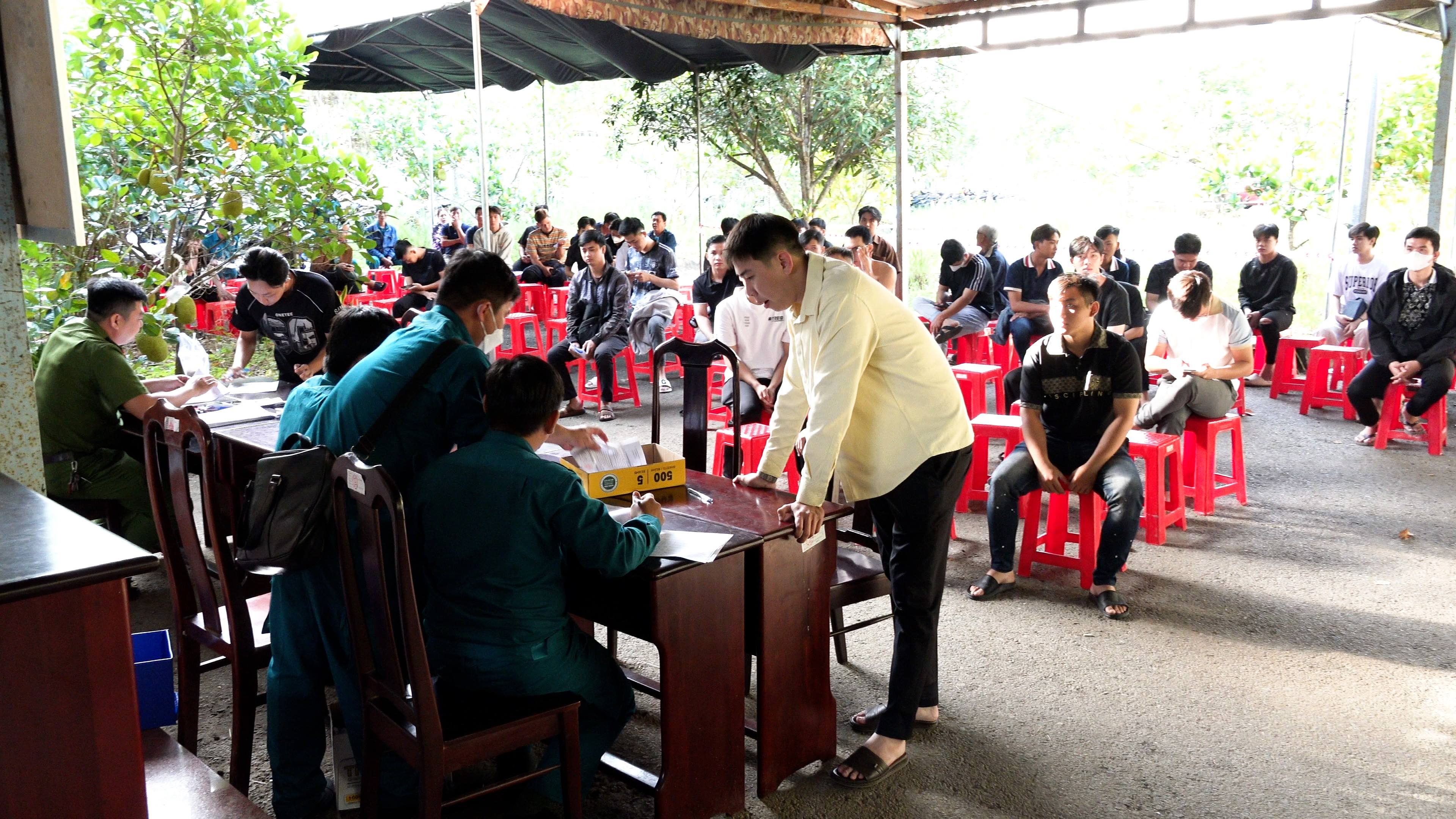 Xã Nhơn Ái có 318 thanh niên khám sức khỏe nghĩa vụ Quân sự và nghĩa vụ tham gia Công an nhân dân năm 2026