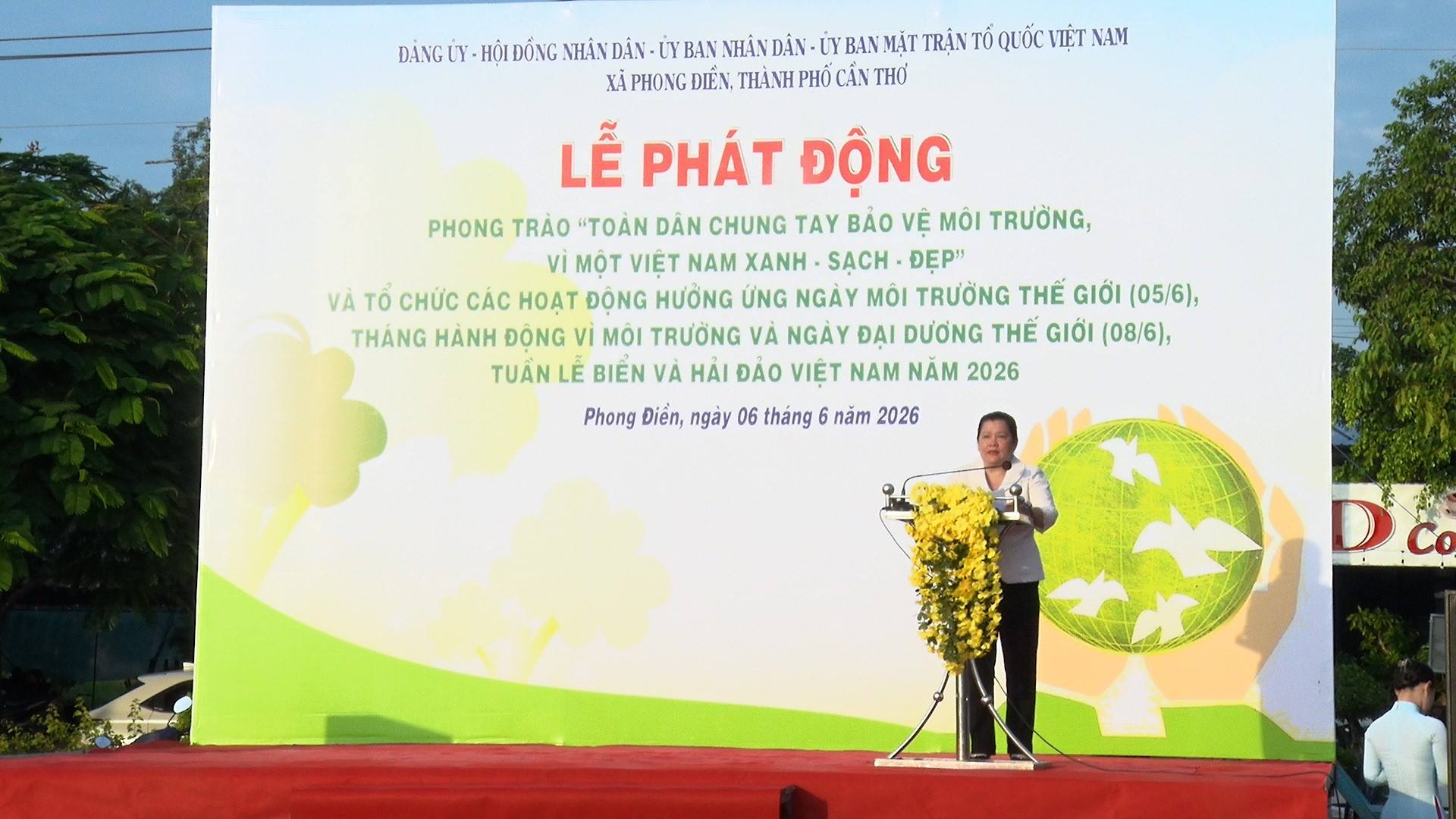 Phong Điền phát động phong trào thi đua “Toàn dân chúng tay bảo vệ môi trường, vì một Việt Nam xanh – sạch – đẹp”