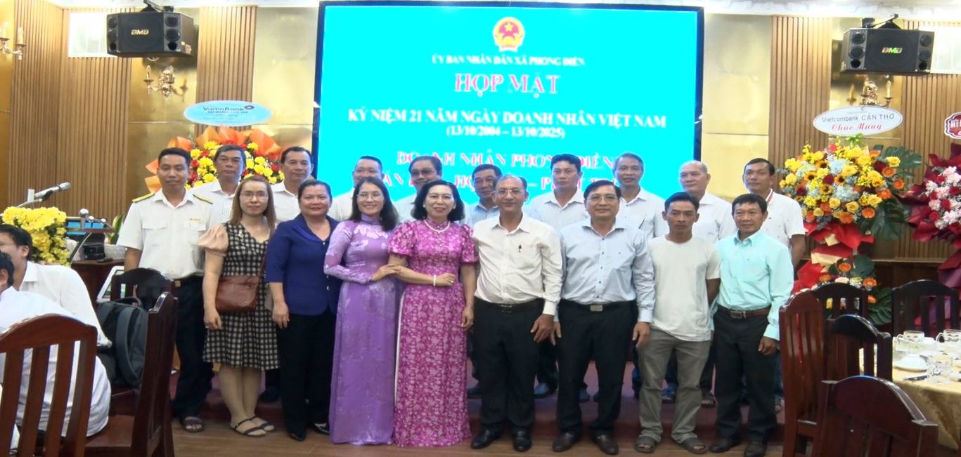 Phong Điền tổ chức Họp mặt kỷ niệm 21 năm Ngày Doanh nhân Việt Nam