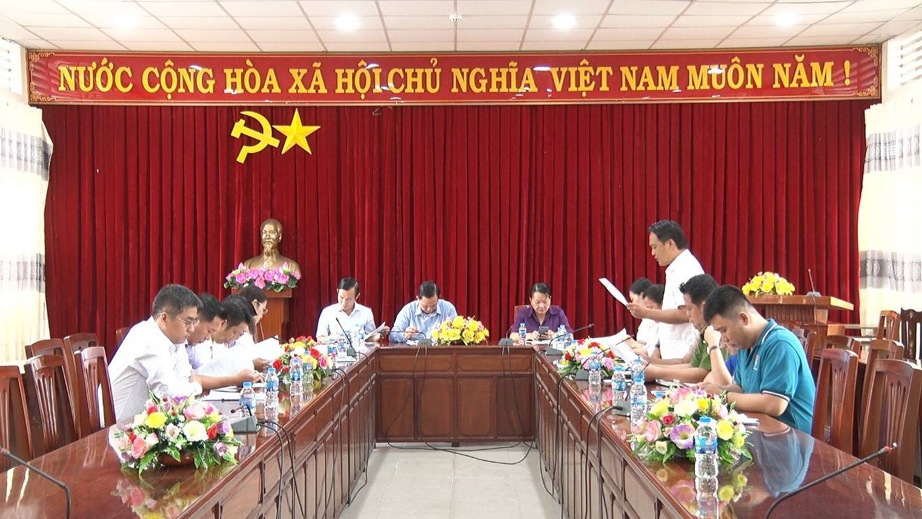 BAN KINH TẾ - NGÂN SÁCH, HĐND XÃ PHONG ĐIỀN: THẨM TRA CÁC VĂN BẢN TRÌNH TẠI KỲ HỌP THỨ 2, HĐND XÃ KHÓA I, NHIỆM KỲ 2021 - 2026