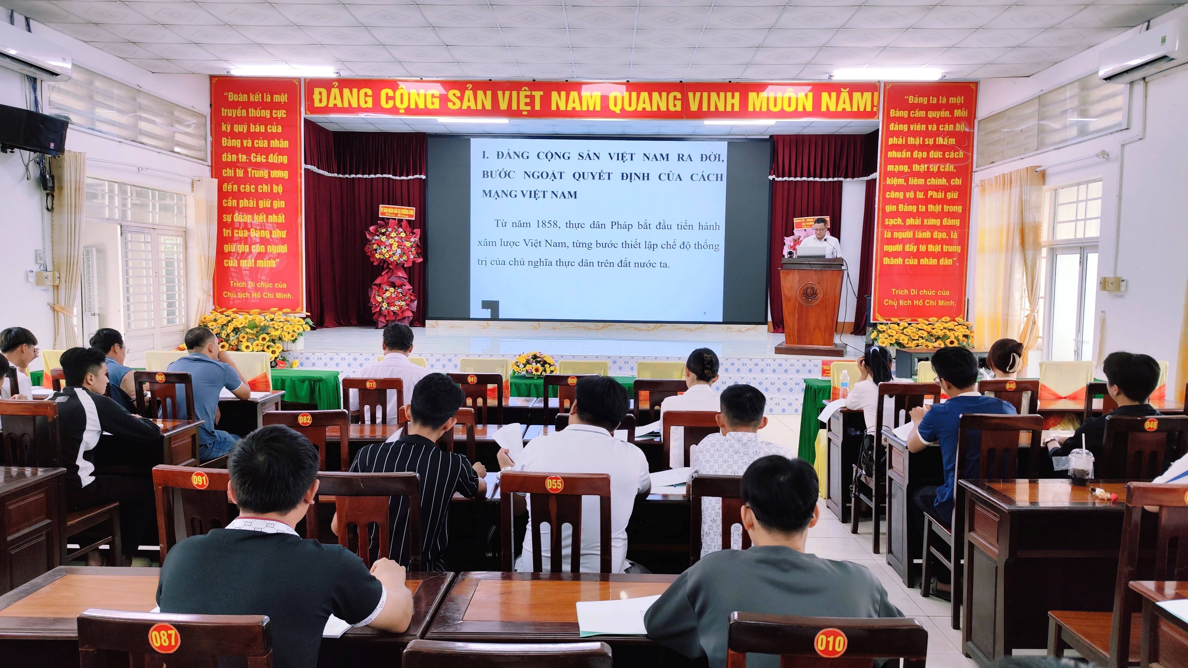 Trường Long phối hợp tổ chức bồi dưỡng nhận thức Đảng Khóa I năm 2026