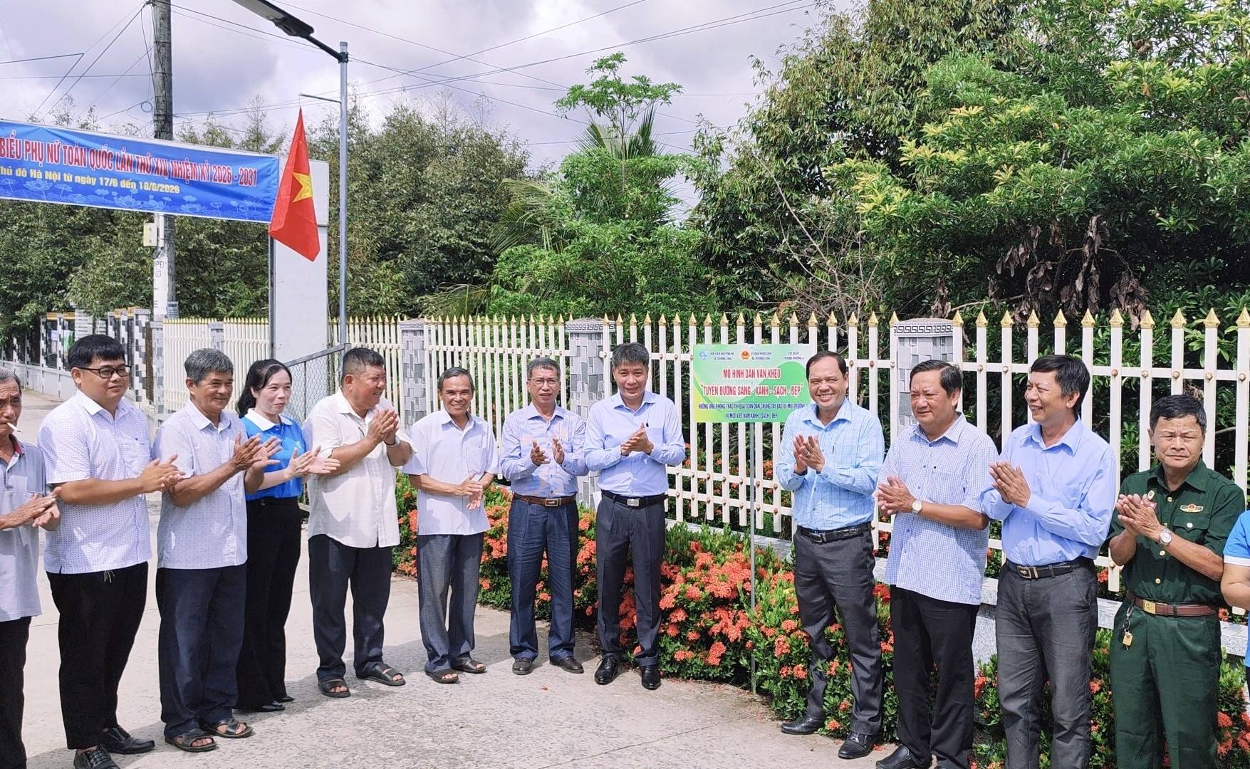 Trường Long ra mắt mô hình Dân vận khéo “Tuyến đường Sáng - xanh - sạch - đẹp”