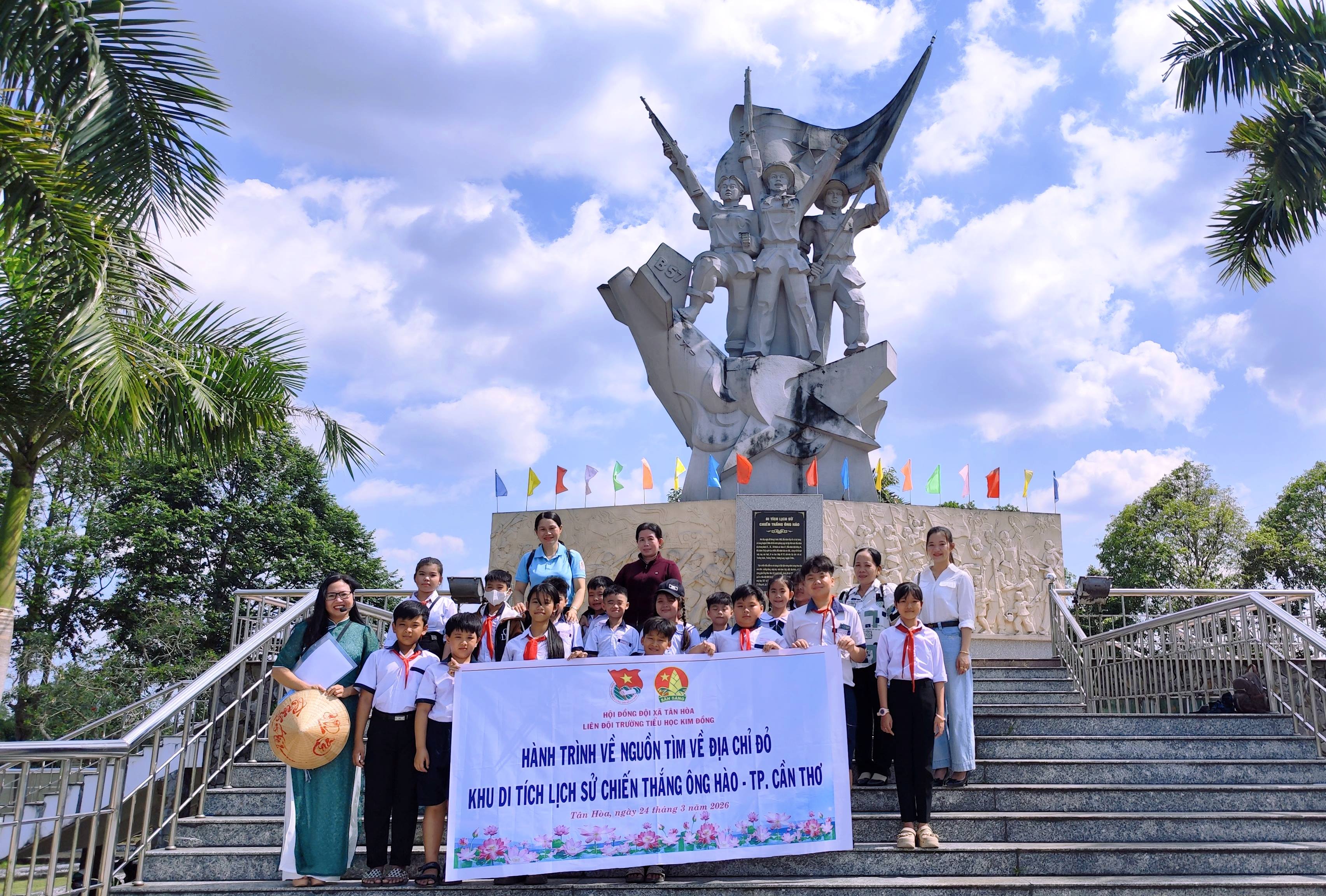 Khu di tích lịch sử Chiến thắng Ông Hào đón 2.825 lượt khách đến tham quan trong tháng 3 năm 2026