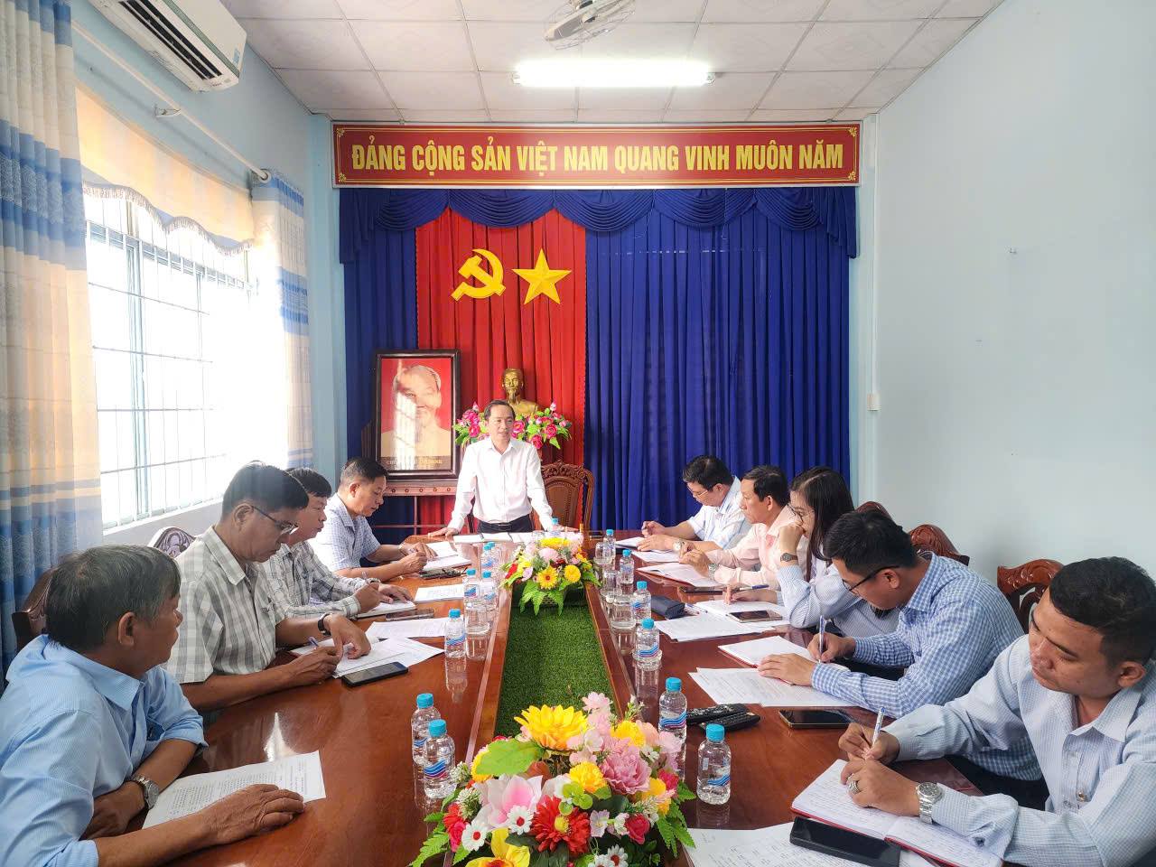 THƯỜNG TRỰC ĐẢNG ỦY XÃ THẠNH PHÚ LÀM VIỆC VỚI ỦY BAN MTTQ VIỆT NAM VÀ CÁC TỔ CHỨC CHÍNH TRỊ - XÃ HỘI XÃ