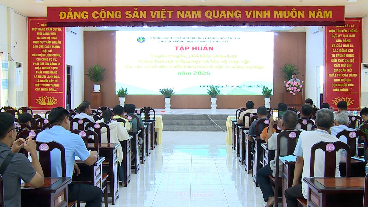 Tập huấn tuyên truyền, phổ biến pháp luật trong lĩnh vực trồng trọt và bảo vệ thực vật
