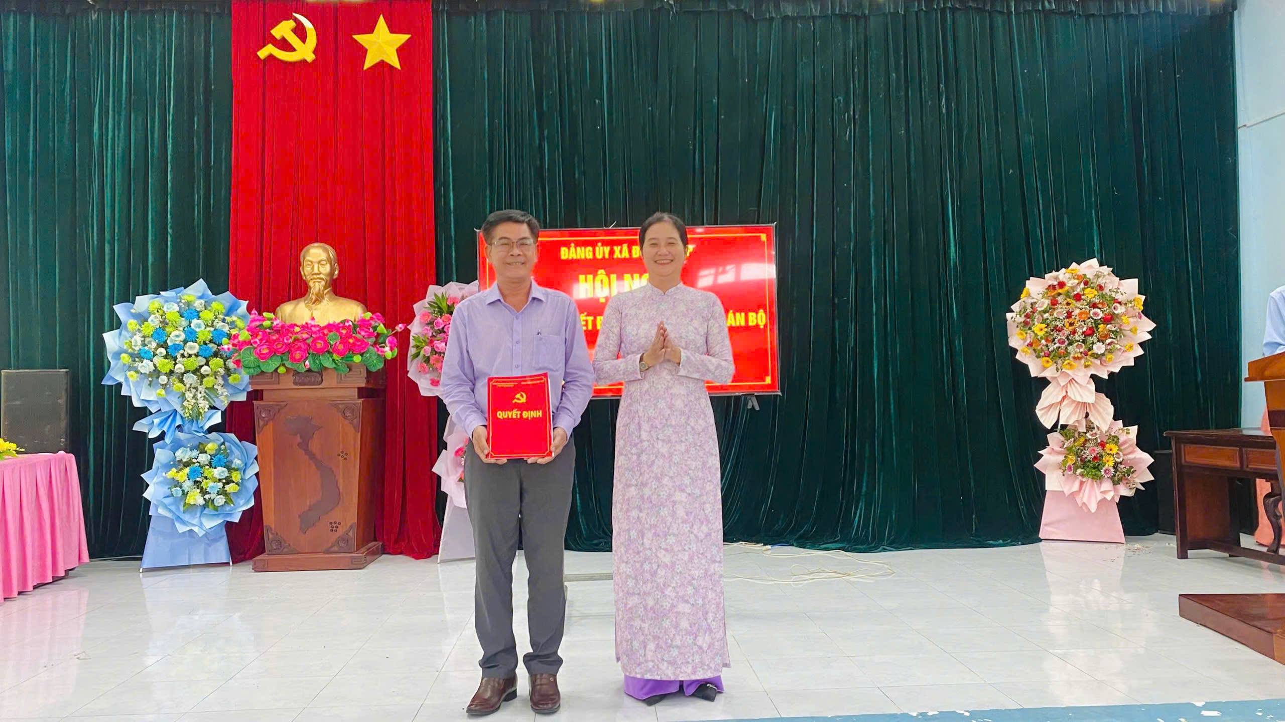 HỘI NGHỊ CÔNG BỐ QUYẾT ĐỊNH VỀ CÔNG TÁC CÁN BỘ