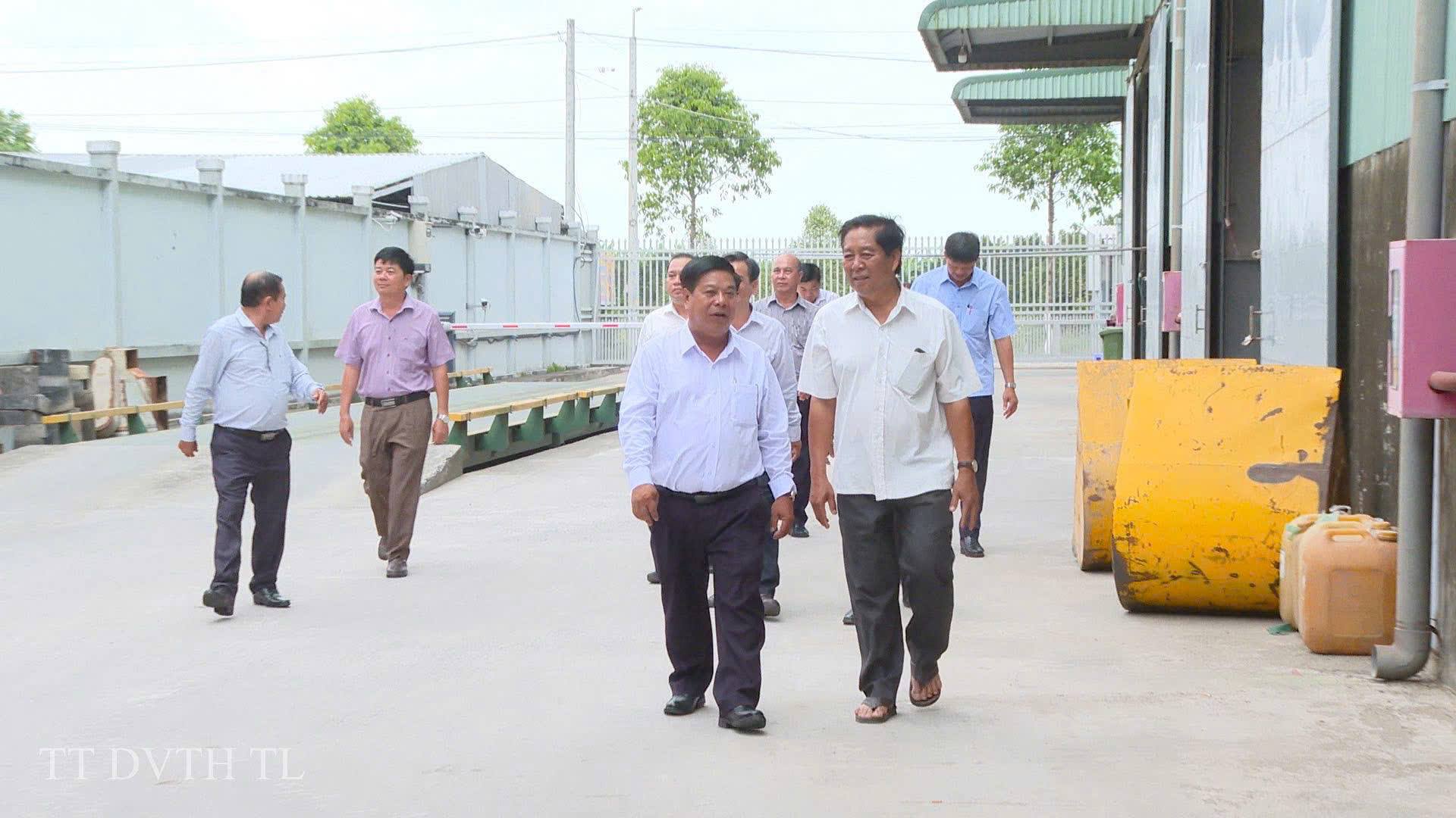 LÃNH ĐẠO XÃ THỚI LAI THĂM, CHÚC TẾT, TẶNG QUÀ CÁC DOANH NGHIỆP NHÂN DỊP ĐẦU XUÂN BÍNH NGỌ 2026