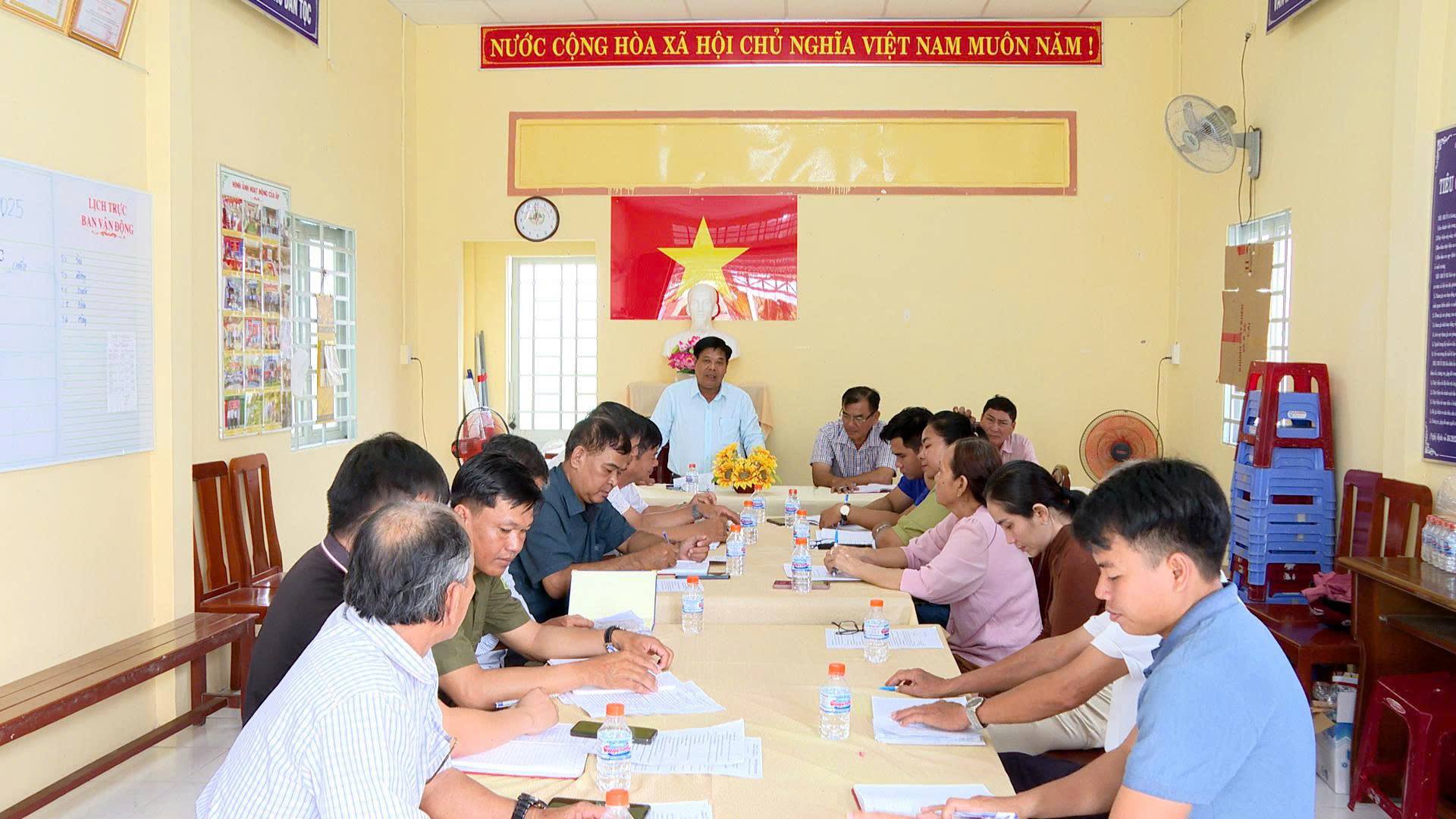 BÍ THƯ ĐẢNG ỦY ĐẾN DỰ SINH HOẠT THƯỜNG LỆ THÁNG 05 NĂM 2026 TẠI CHI BỘ ẤP THỚI THUẬN B 