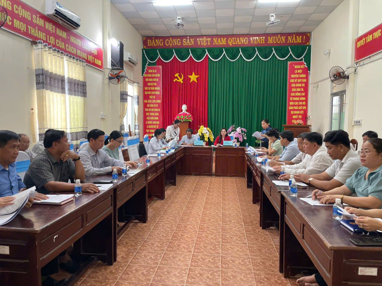 HỌP BAN CHỈ ĐẠO THỰC HIỆN CHÍNH SÁCH BẢO HIỂM Y TẾ, BẢO HIỂM XÃ HỘI TỰ NGUYỆN TRÊN ĐỊA BÀN XÃ TRƯỜNG XUÂN NĂM 2025
