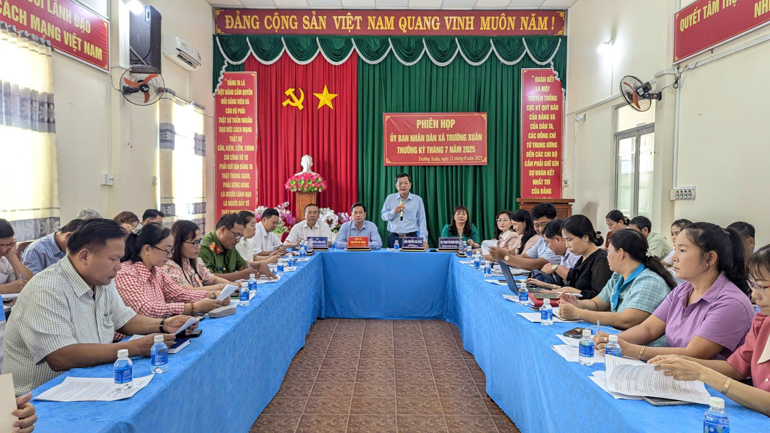PHIÊN HỌP UBND XÃ TRƯỜNG XUÂN THƯỜNG KỲ THÁNG 7, PHƯƠNG HƯỚNG THÁNG 8 NĂM 2025