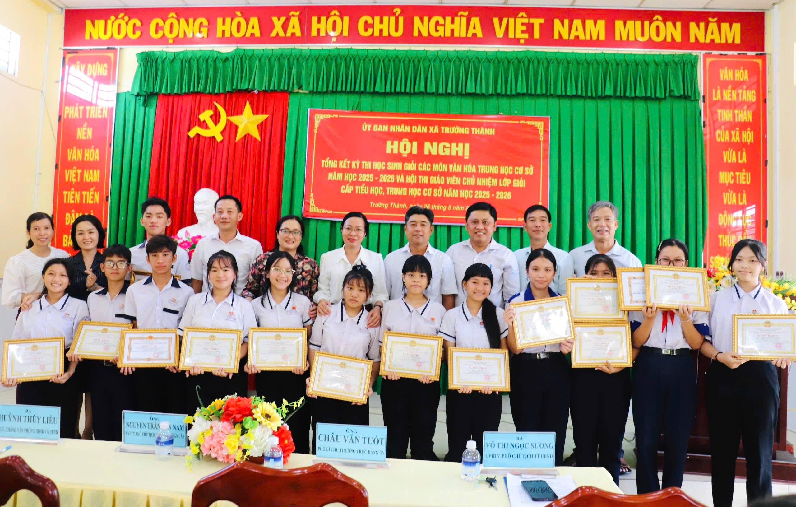 Trường Thành tổ chức Lễ Tổng kết kỳ thi học sinh giỏi các môn văn hóa Trung học cơ sở (THCS); Hội thi giáo viên chủ nhiệm lớp giỏi cấp tiểu học, THCS, năm học 2025-2026