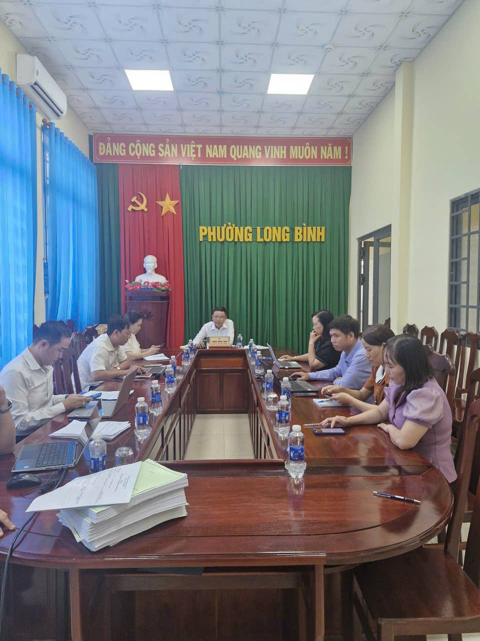 TRIỂN KHAI XÂY DỰNG VÀ ÁP DỤNG HỆ THỐNG QUẢN LÝ CHẤT LƯỢNG THEO TIÊU CHUẨN TCVN ISO 9001:2015 LỒNG GHÉP TẬP HUẤN NGHIỆP VỤ KIỂM SOÁT THỦ TỤC HÀNH CHÍNH TẠI UBND PHƯỜNG LONG BÌNH
