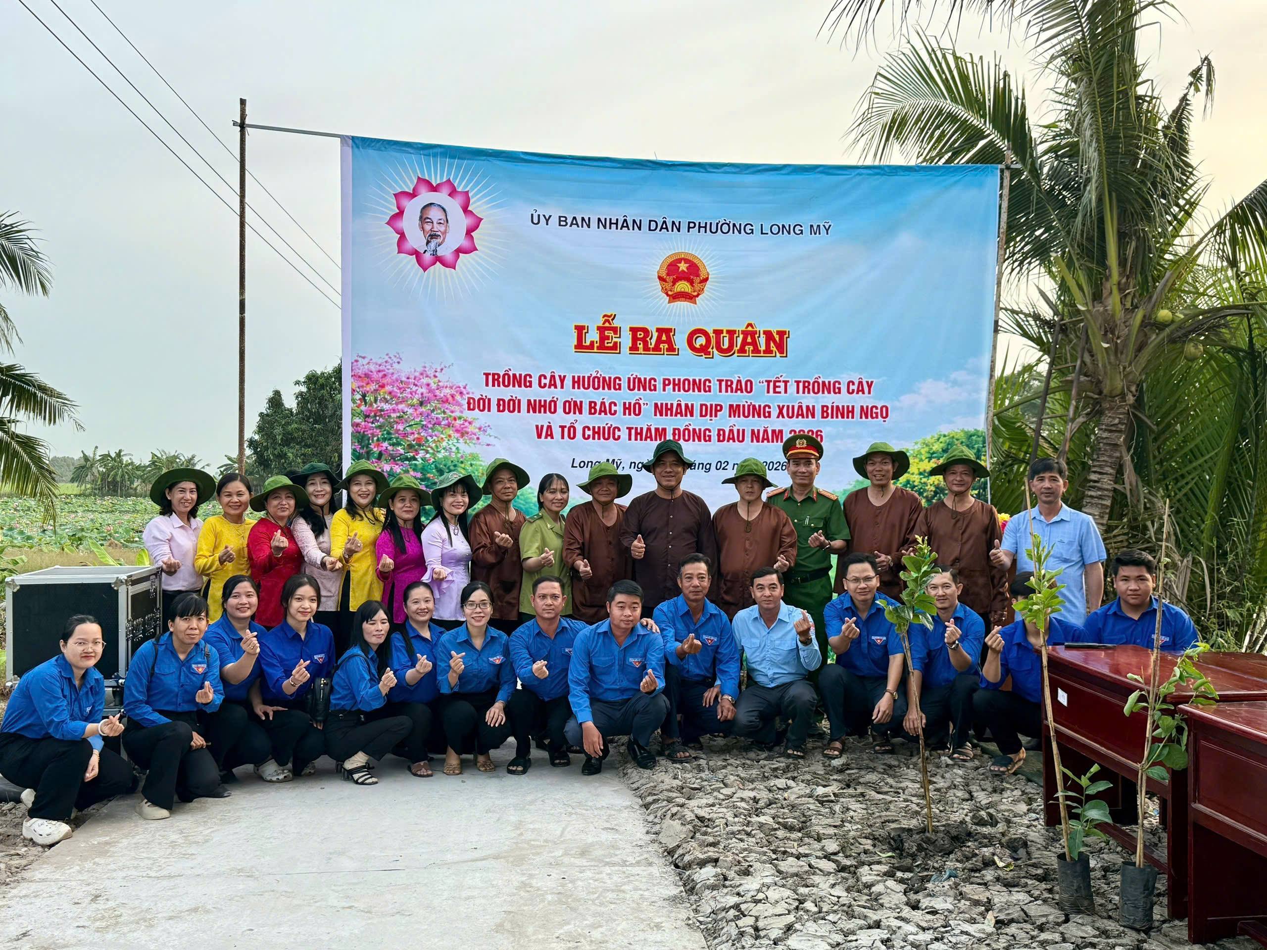 PHƯỜNG LONG MỸ RA QUÂN TRỒNG CÂY, THĂM ĐỒNG ĐẦU NĂM 2026
