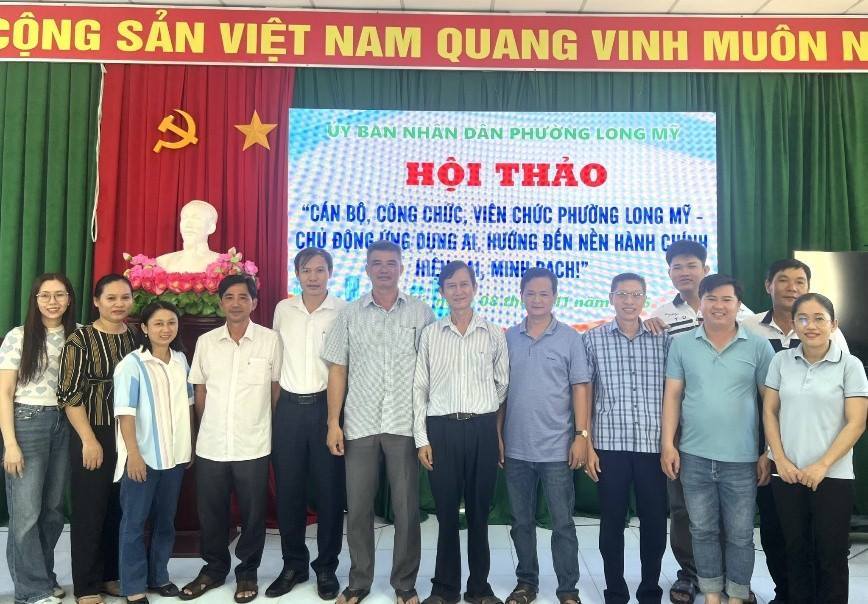 Phường Long Mỹ: Quyết tâm chính trị trong công tác nâng chất đội ngũ cán bộ, hướng đến xây dựng nền hành chính vì Nhân dân phục vụ