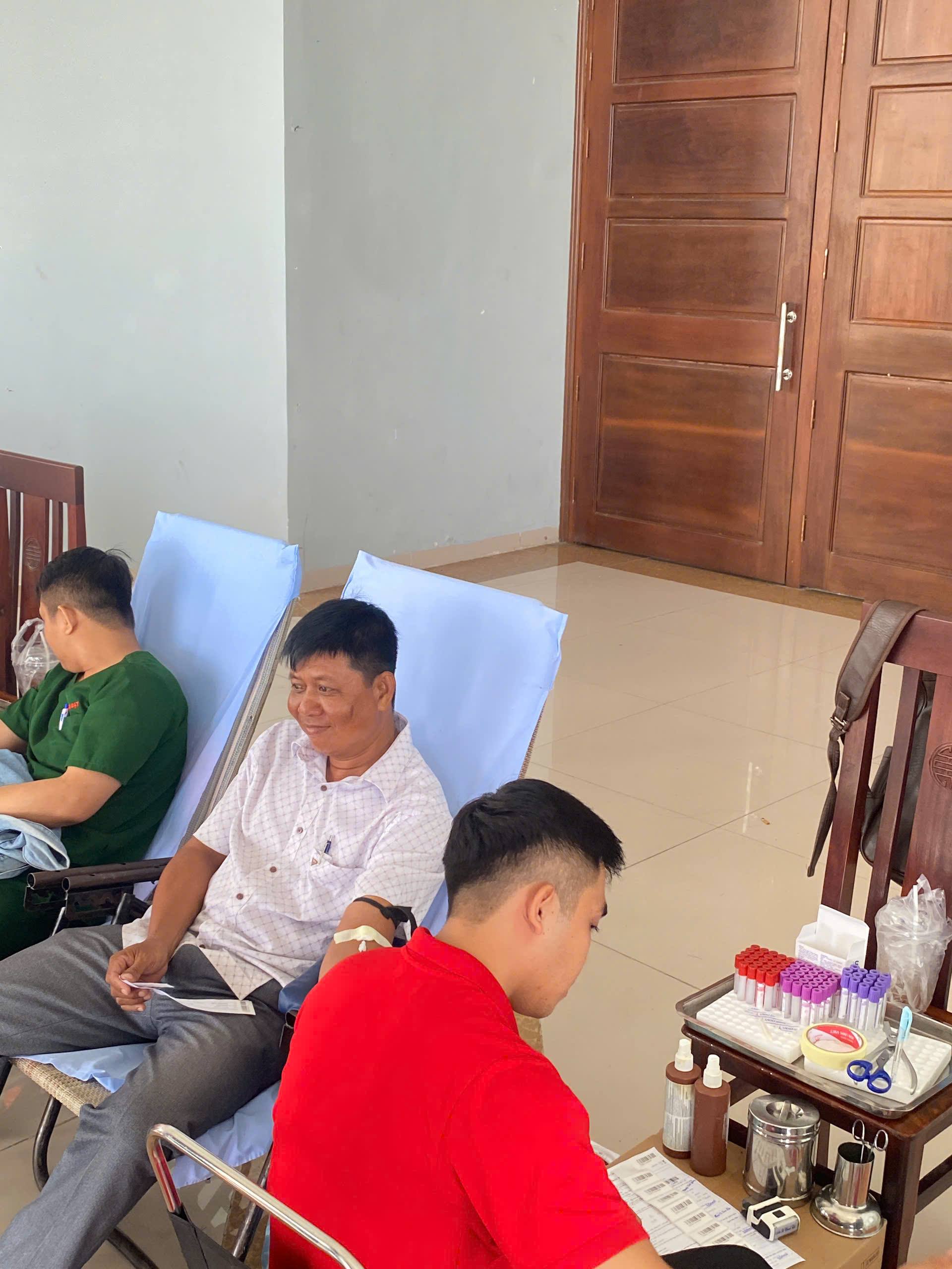 PHƯỜNG ĐẠI THÀNH TIẾP NHẬN 93 ĐƠN VỊ MÁU TẠI NGÀY HỘI HIẾN MÁU TÌNH NGUYỆN