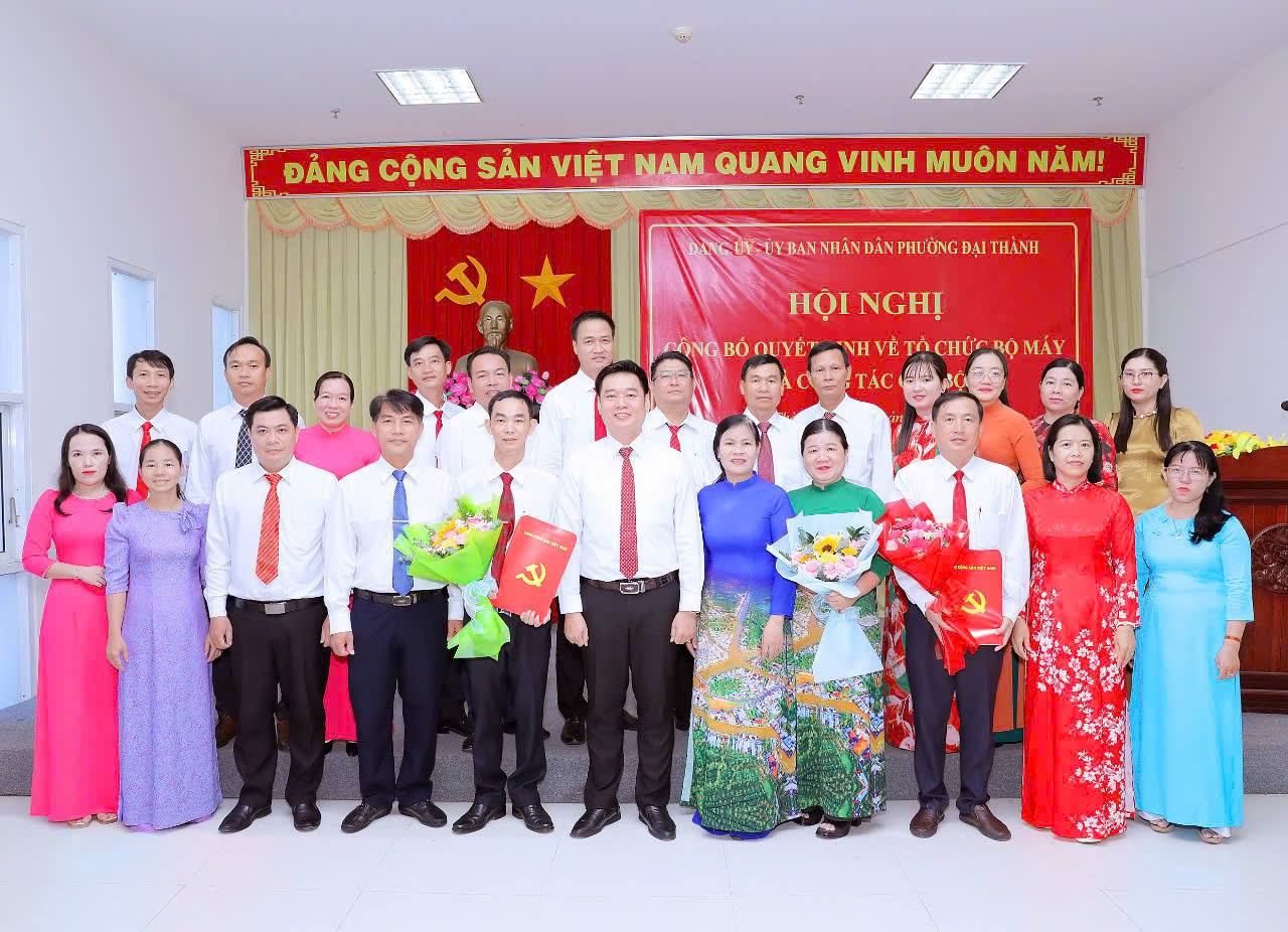 Phường Đại Thành công bố quyết định thành lập các cơ quan trực thuộc và bổ nhiệm cán bộ lãnh đạo