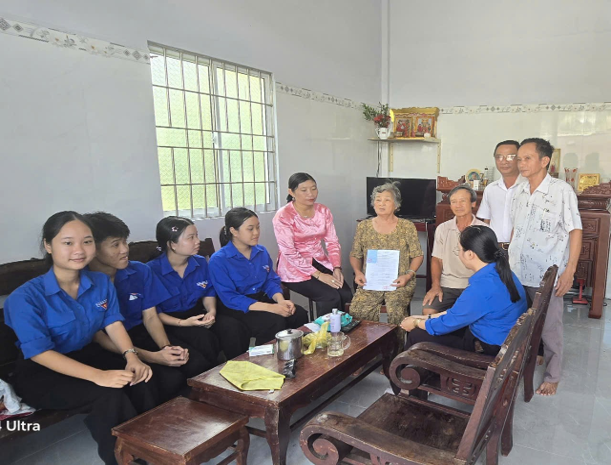 THỰC HIỆN TRẢ KẾT QUẢ TẬN NHÀ  CHO CÁC ĐỐI TƯỢNG YẾU THẾ