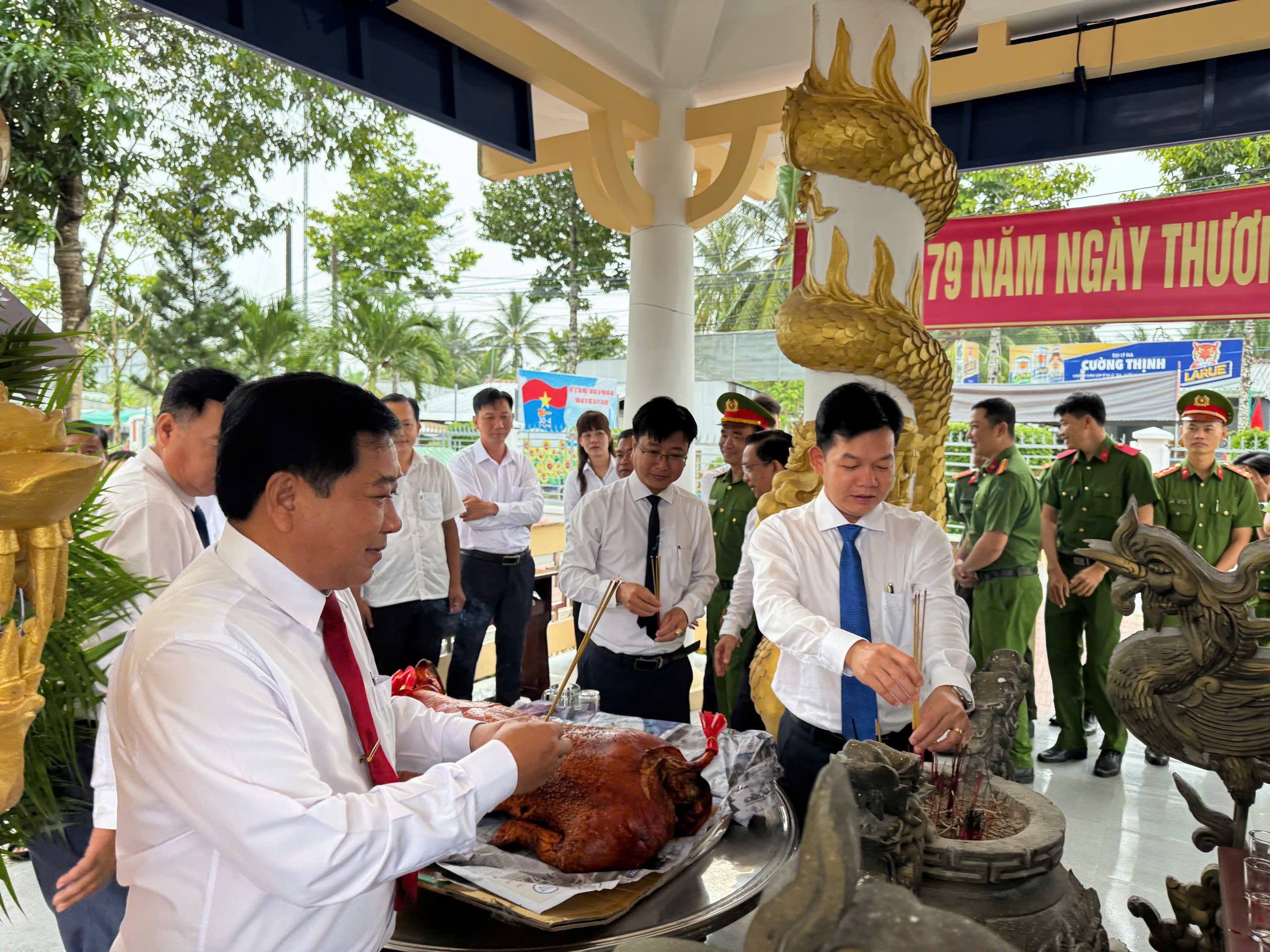 Tân Phước Hưng tổ chức hoạt động tri ân nhân kỷ niệm 79 năm Ngày Thương binh - Liệt sĩ