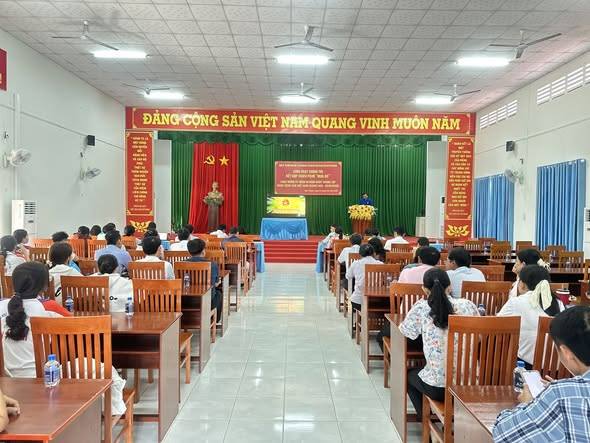 TÂN THẠNH: HÀO KHÍ THÁNG 2 - TIẾP LỬA TRUYỀN THỐNG 96 NĂM VẺ VANG CỦA ĐẢNG